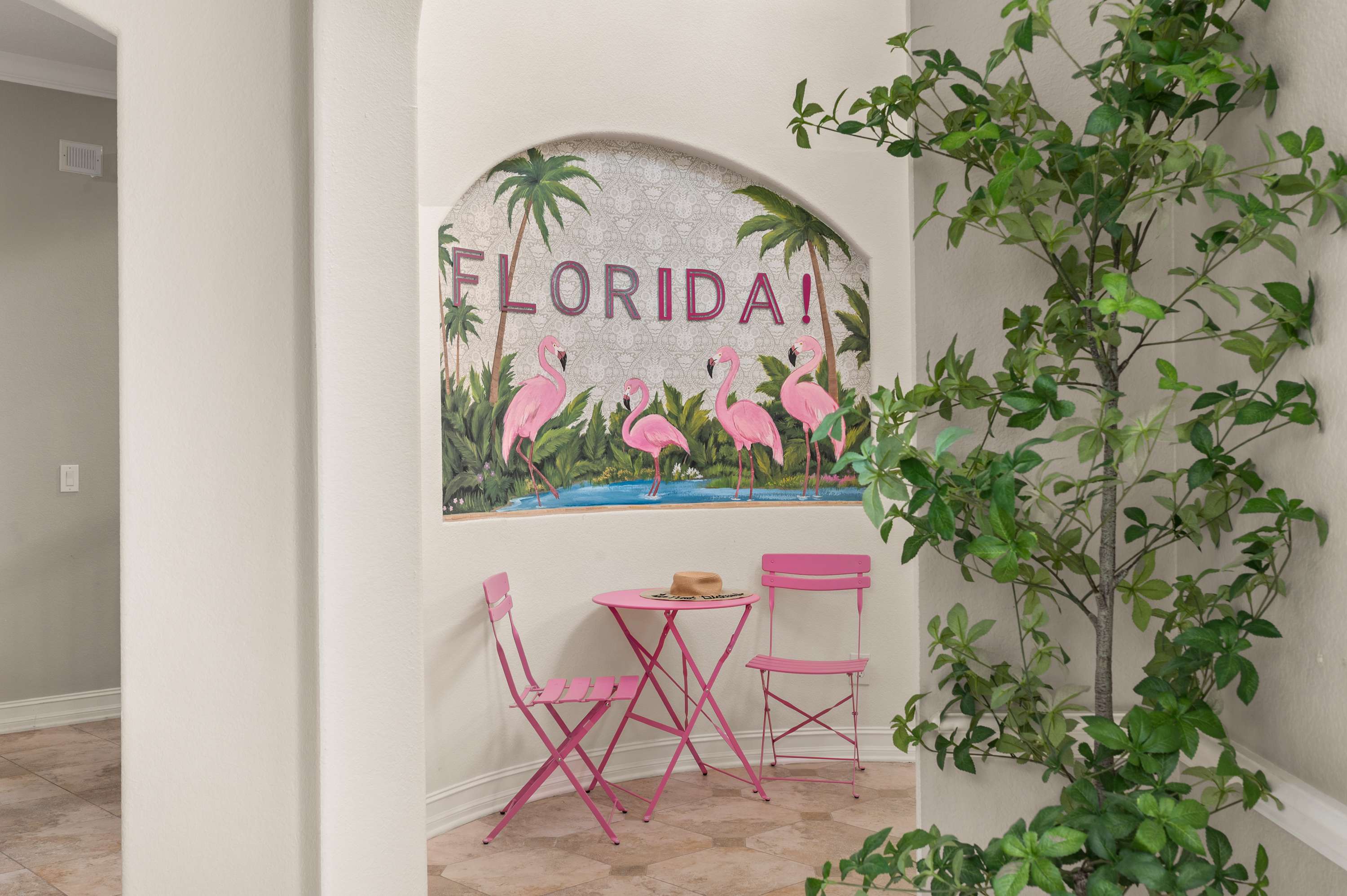 Reunion villa w/ pool & cinema room