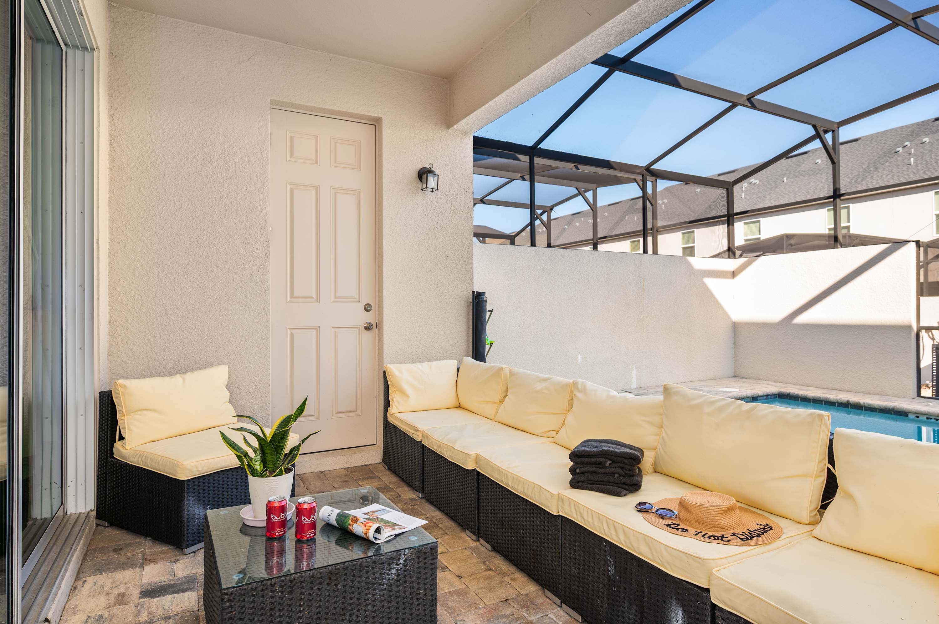 Family getaway w/ private pool & game room