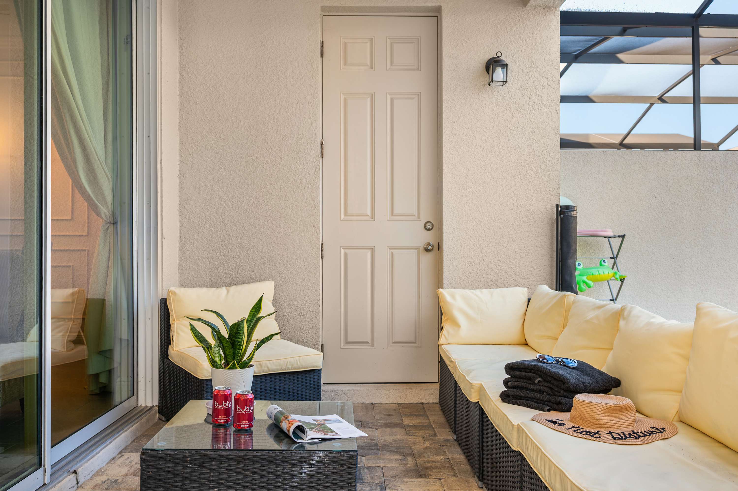 Family getaway w/ private pool & game room