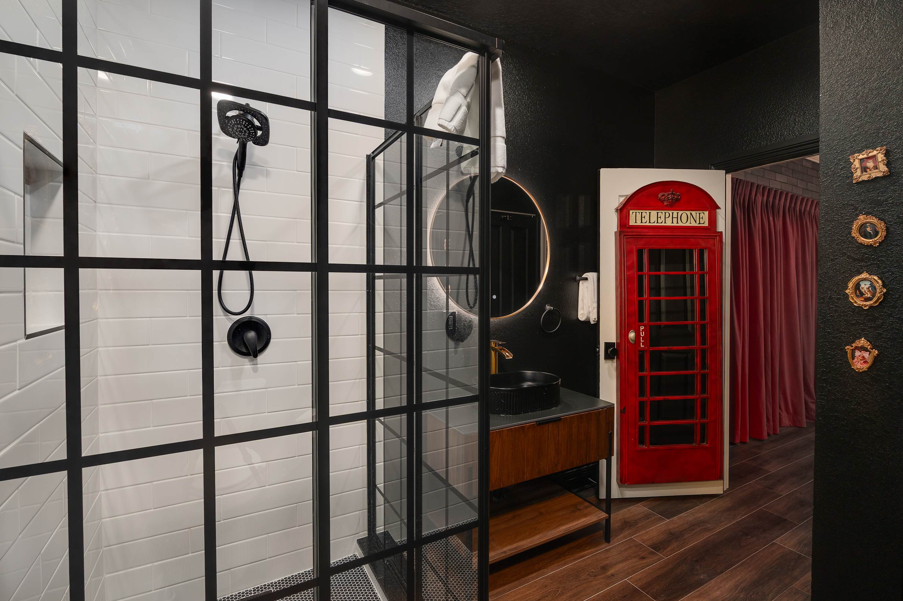 Reunion villa w/ pool & cinema room