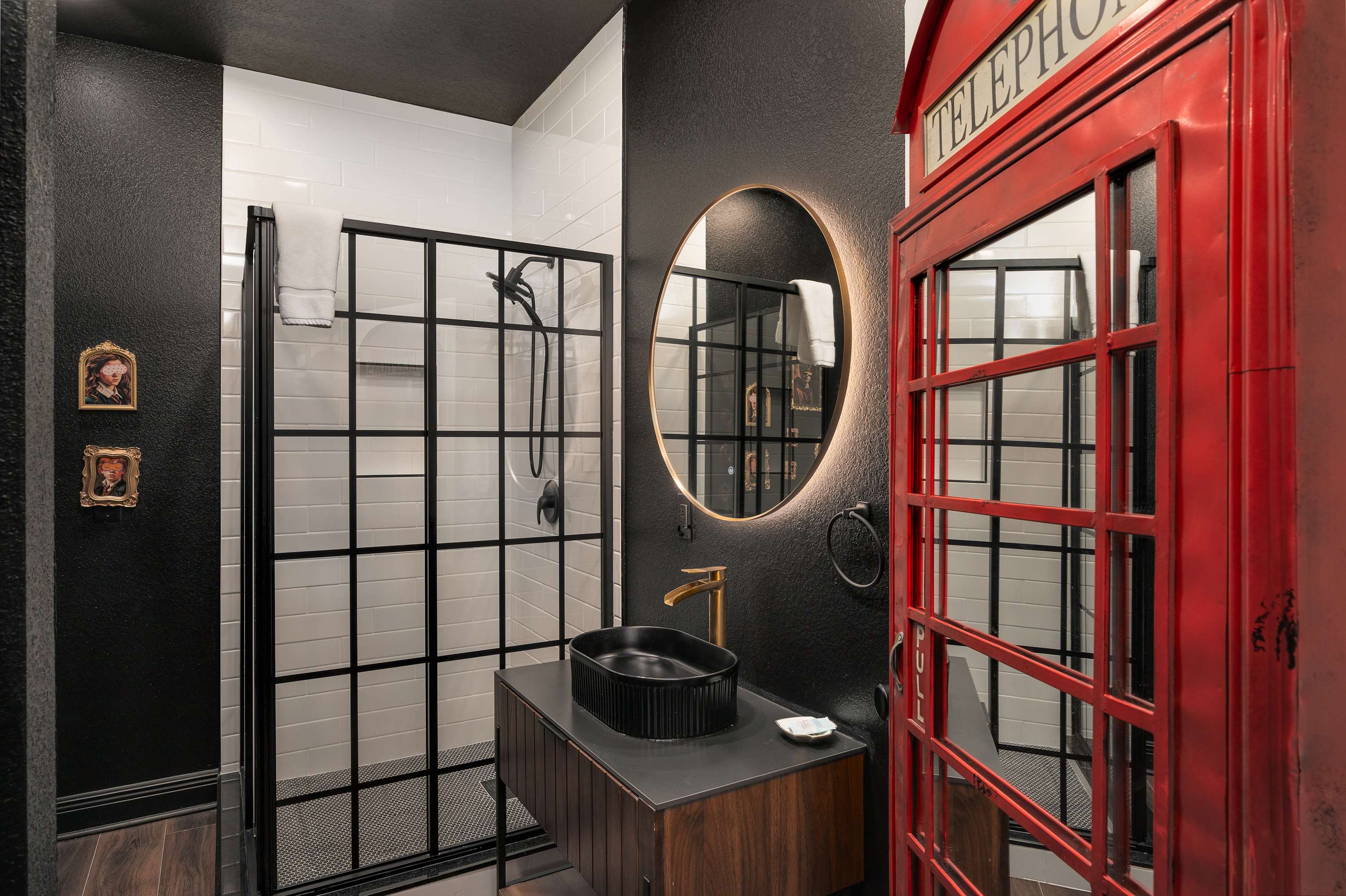 Reunion villa w/ pool & cinema room