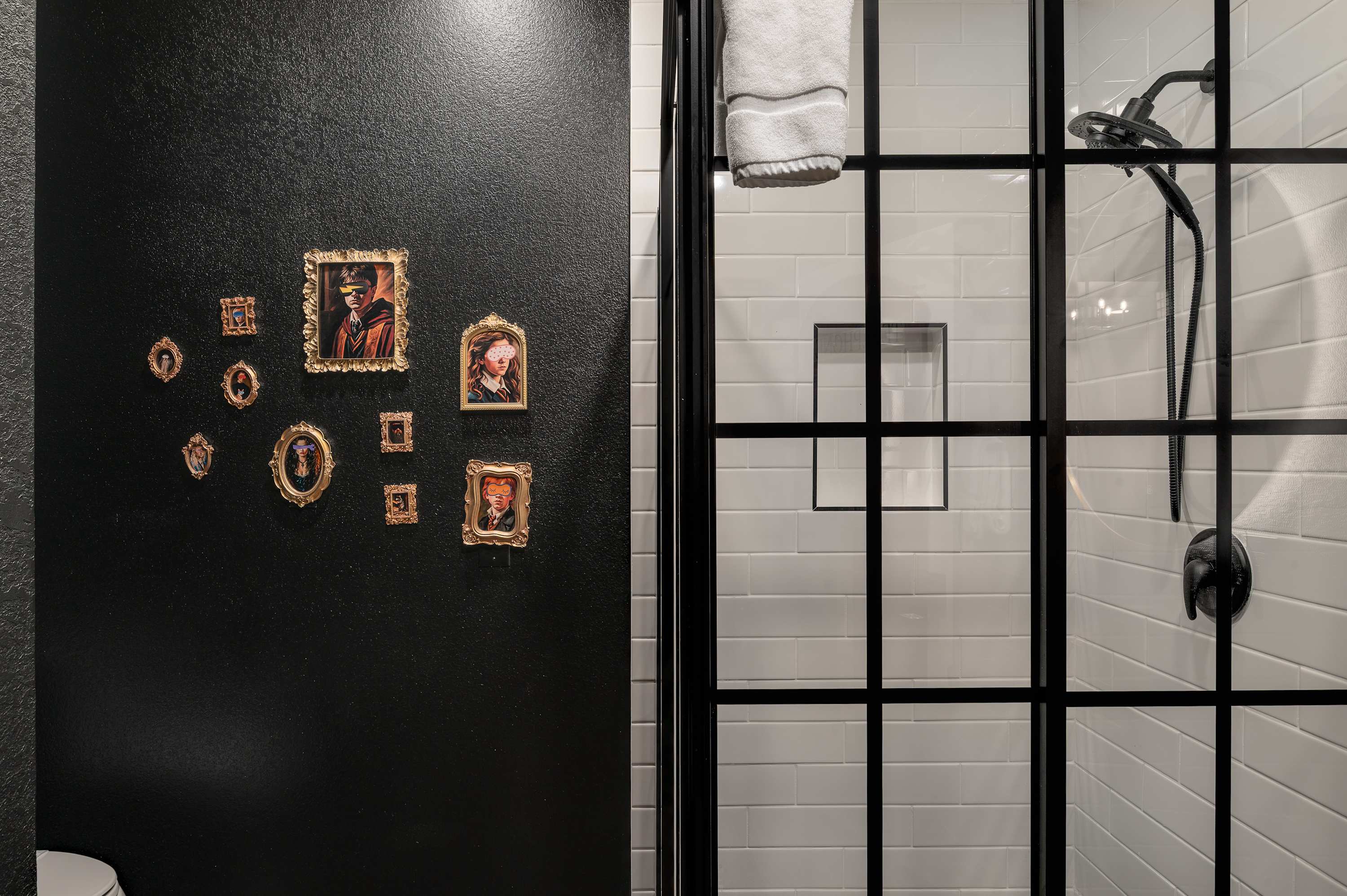 Reunion villa w/ pool & cinema room