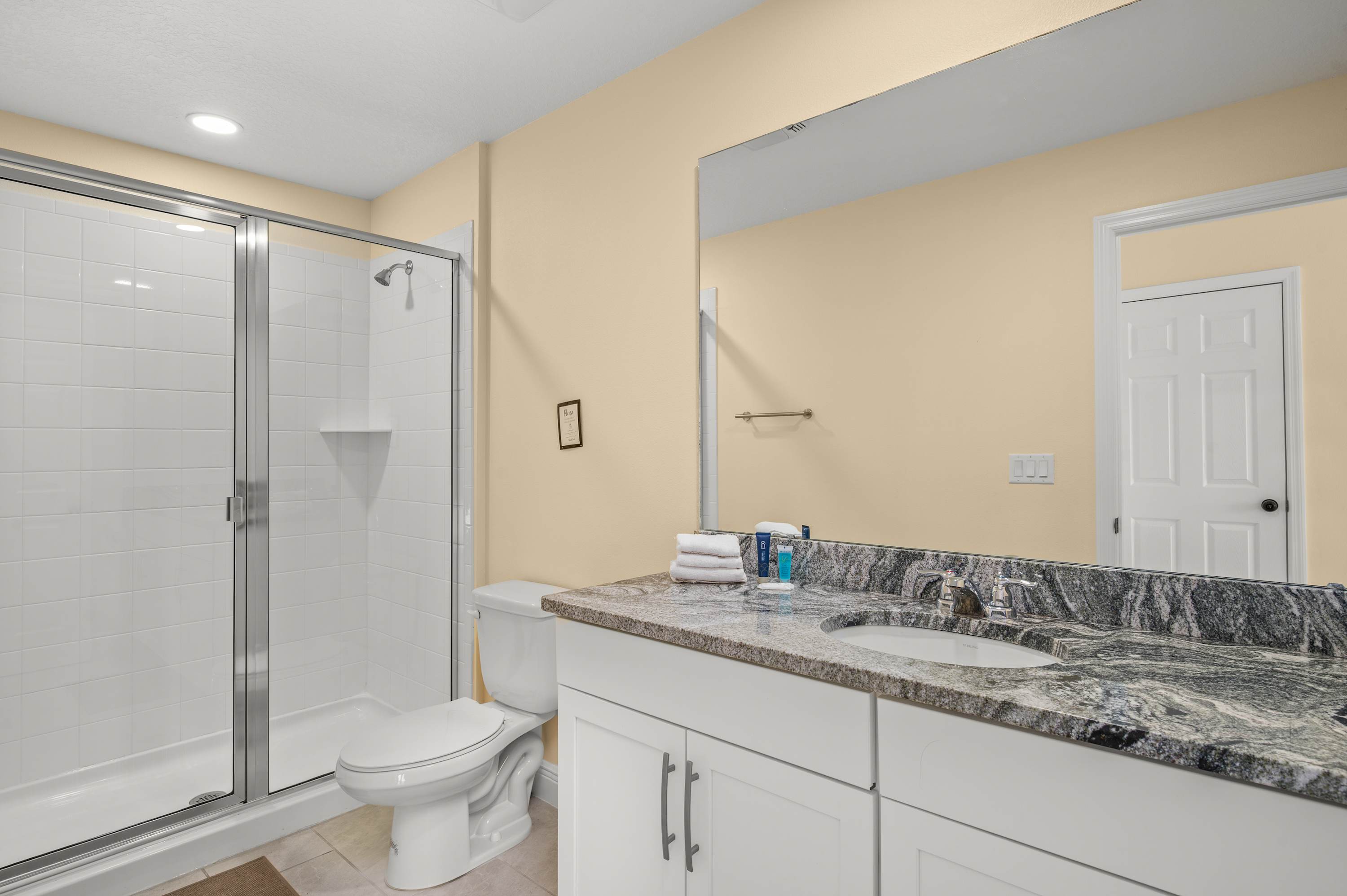 Family getaway w/ private pool & game room