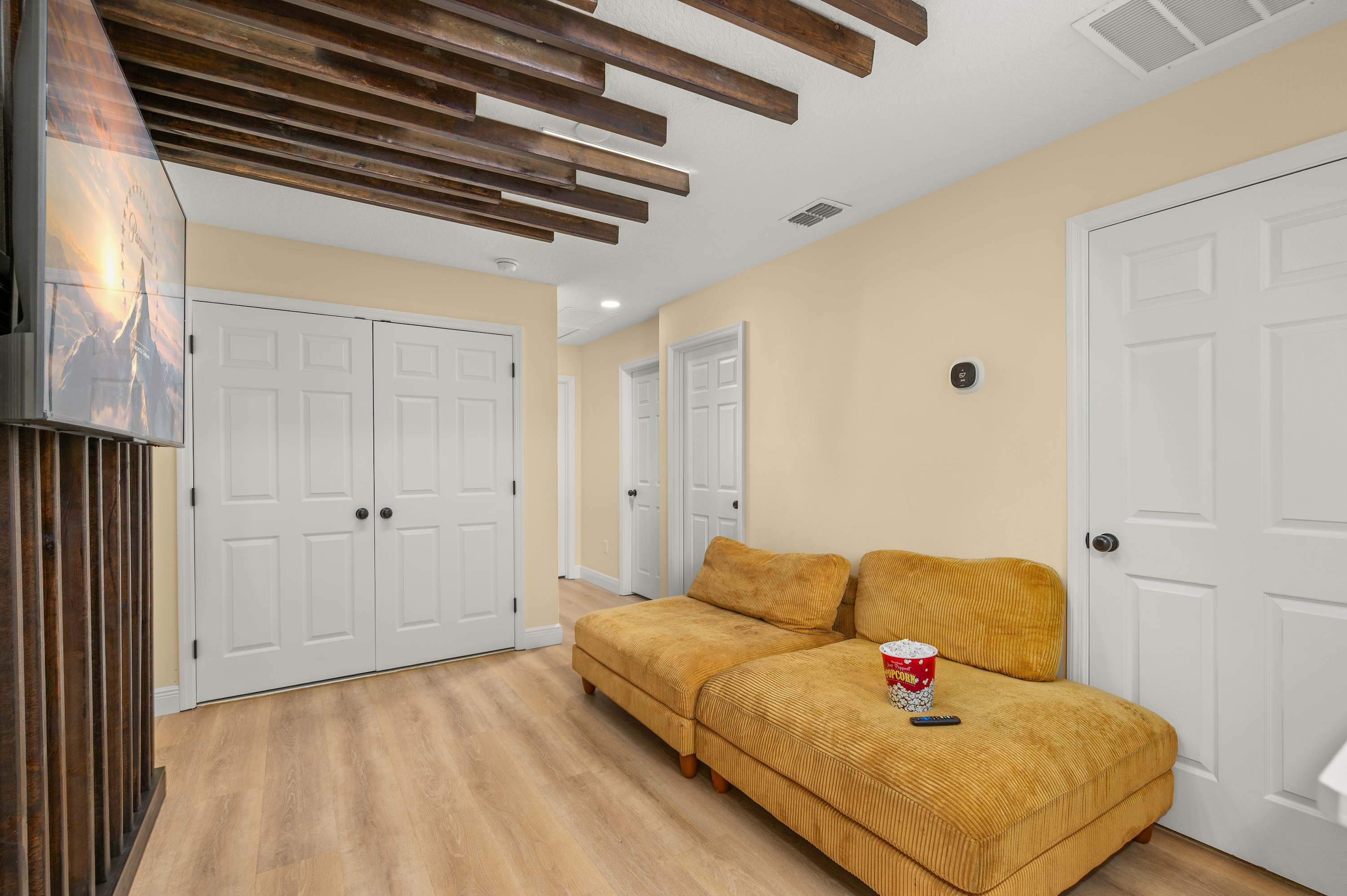 Family getaway w/ private pool & game room