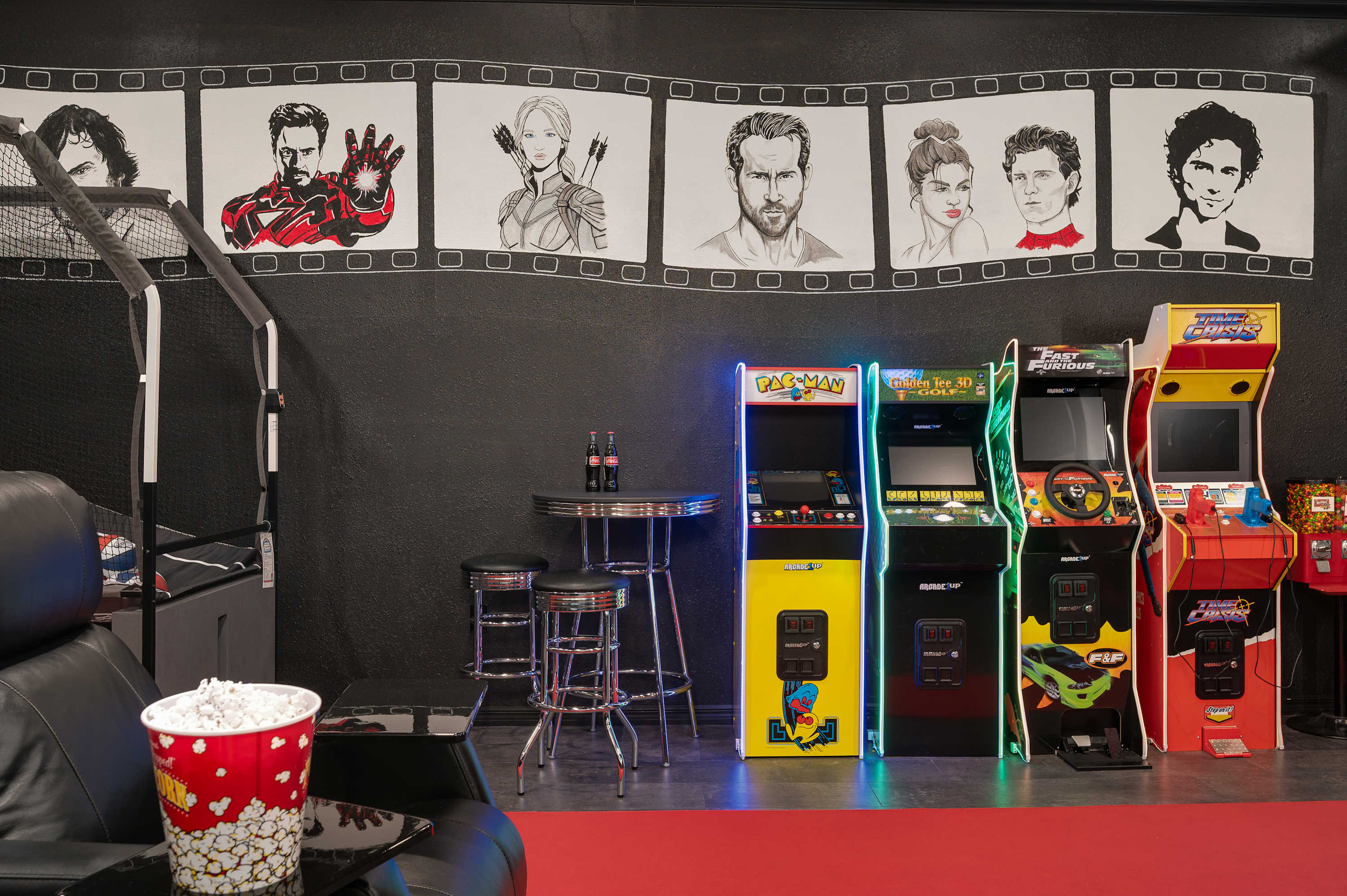 Reunion villa w/ pool & cinema room