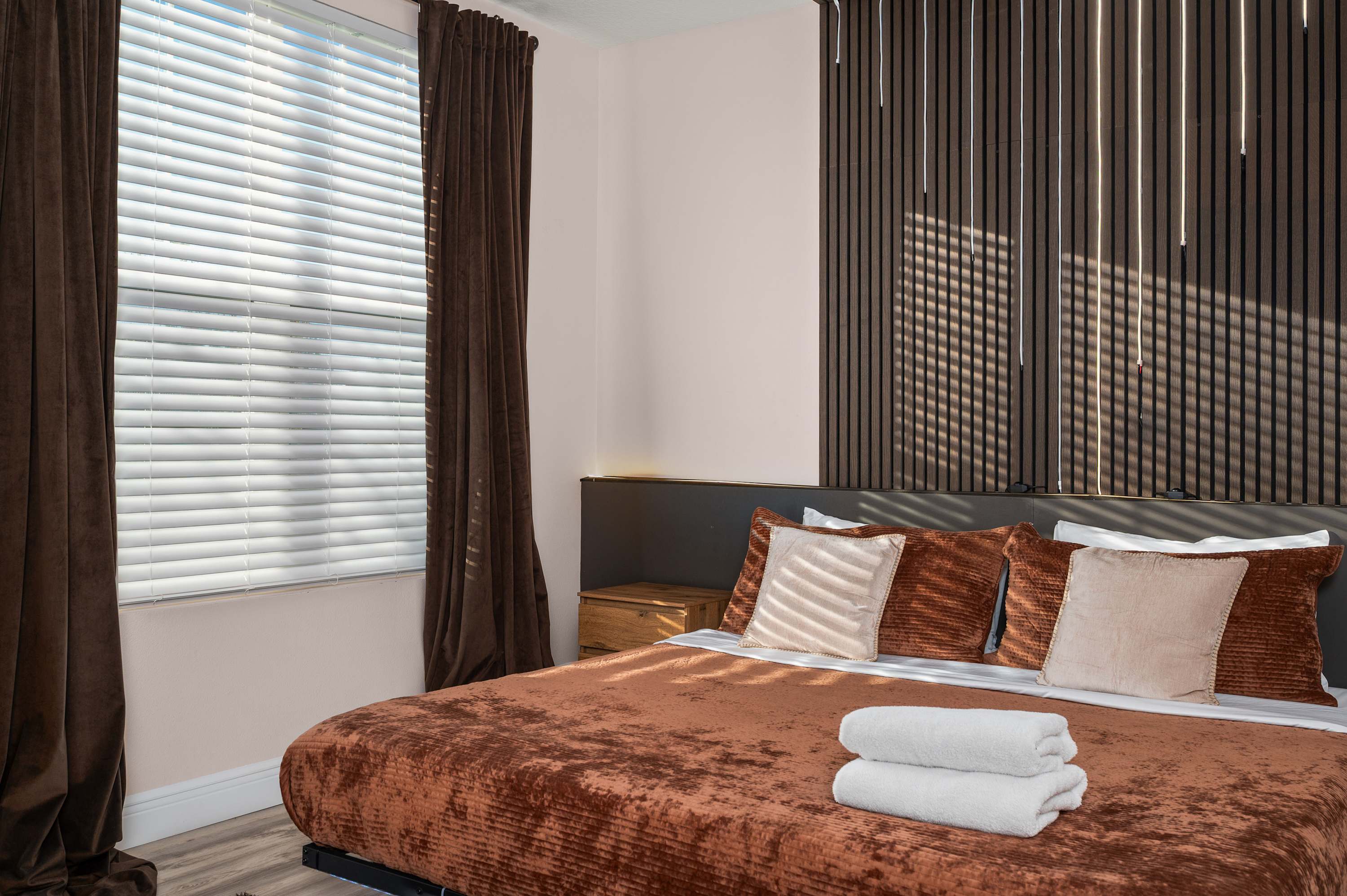 Family getaway w/ private pool & game room