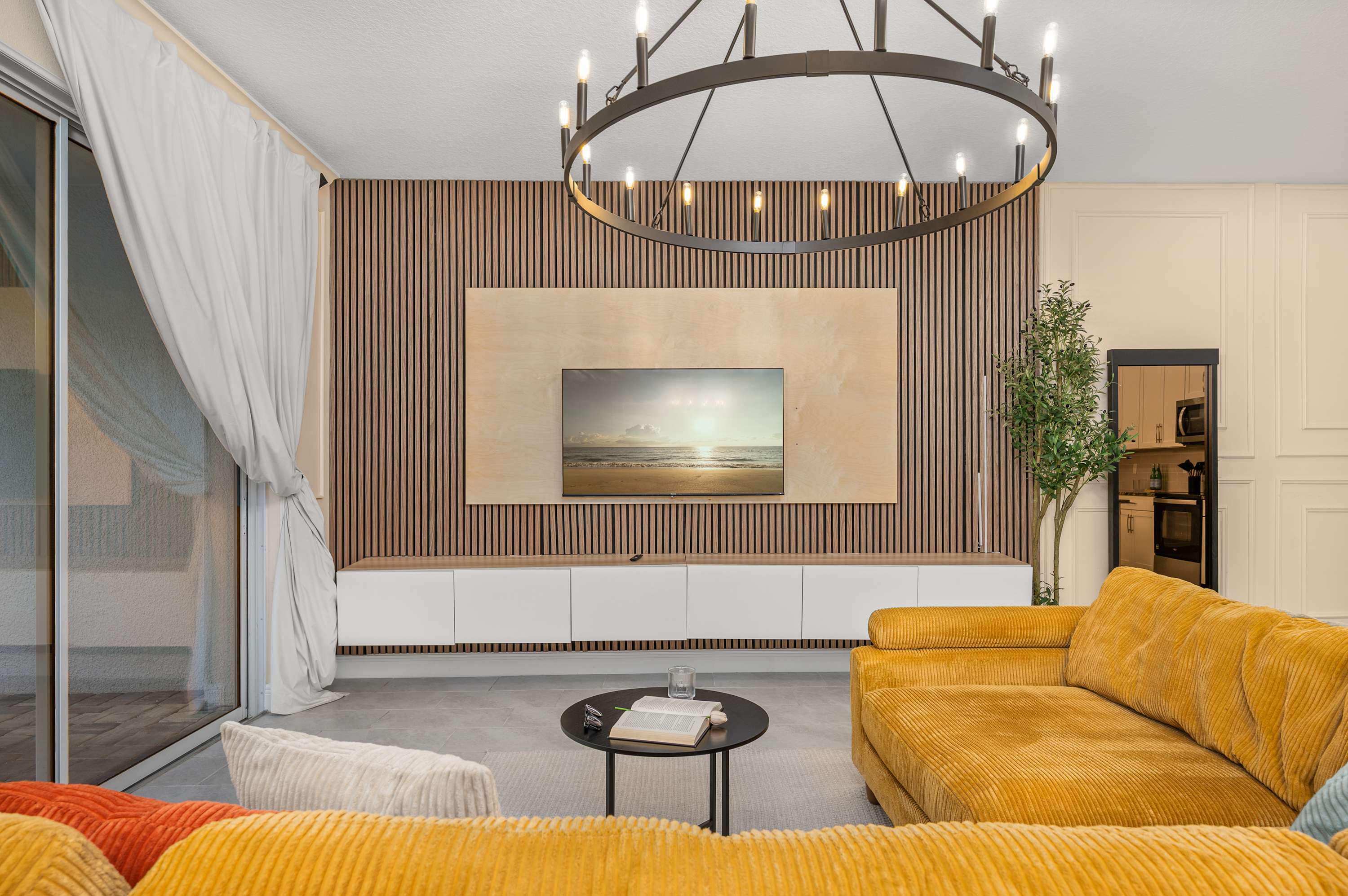 Family getaway w/ private pool & game room