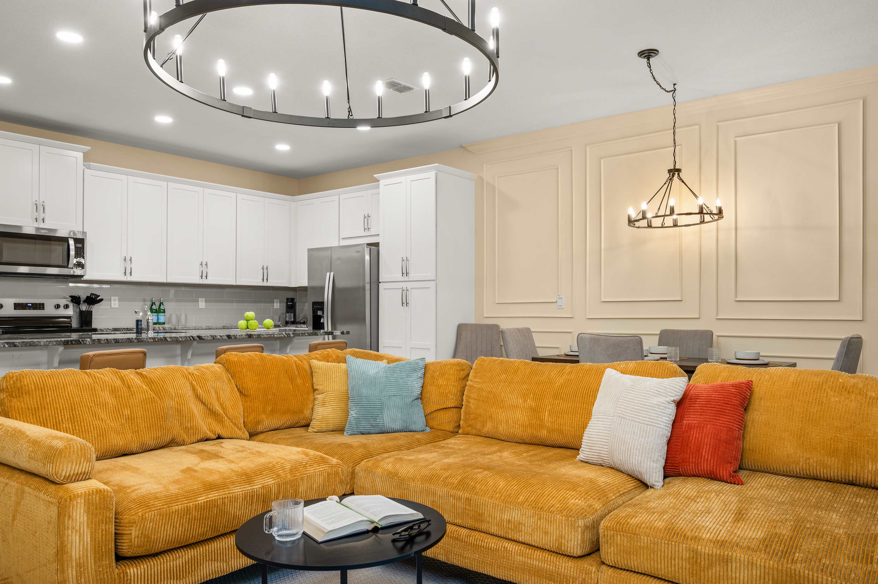 Family getaway w/ private pool & game room