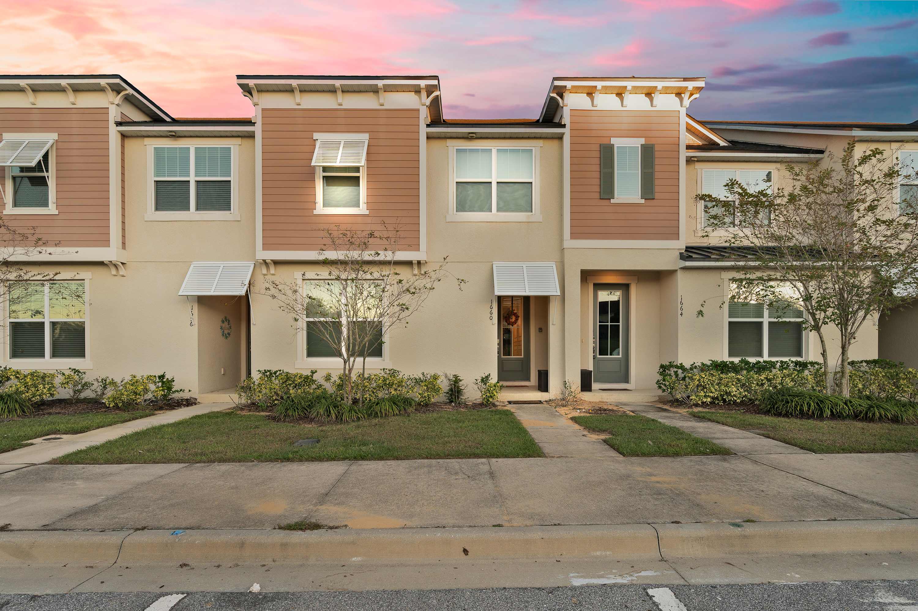 Family getaway w/ private pool & game room