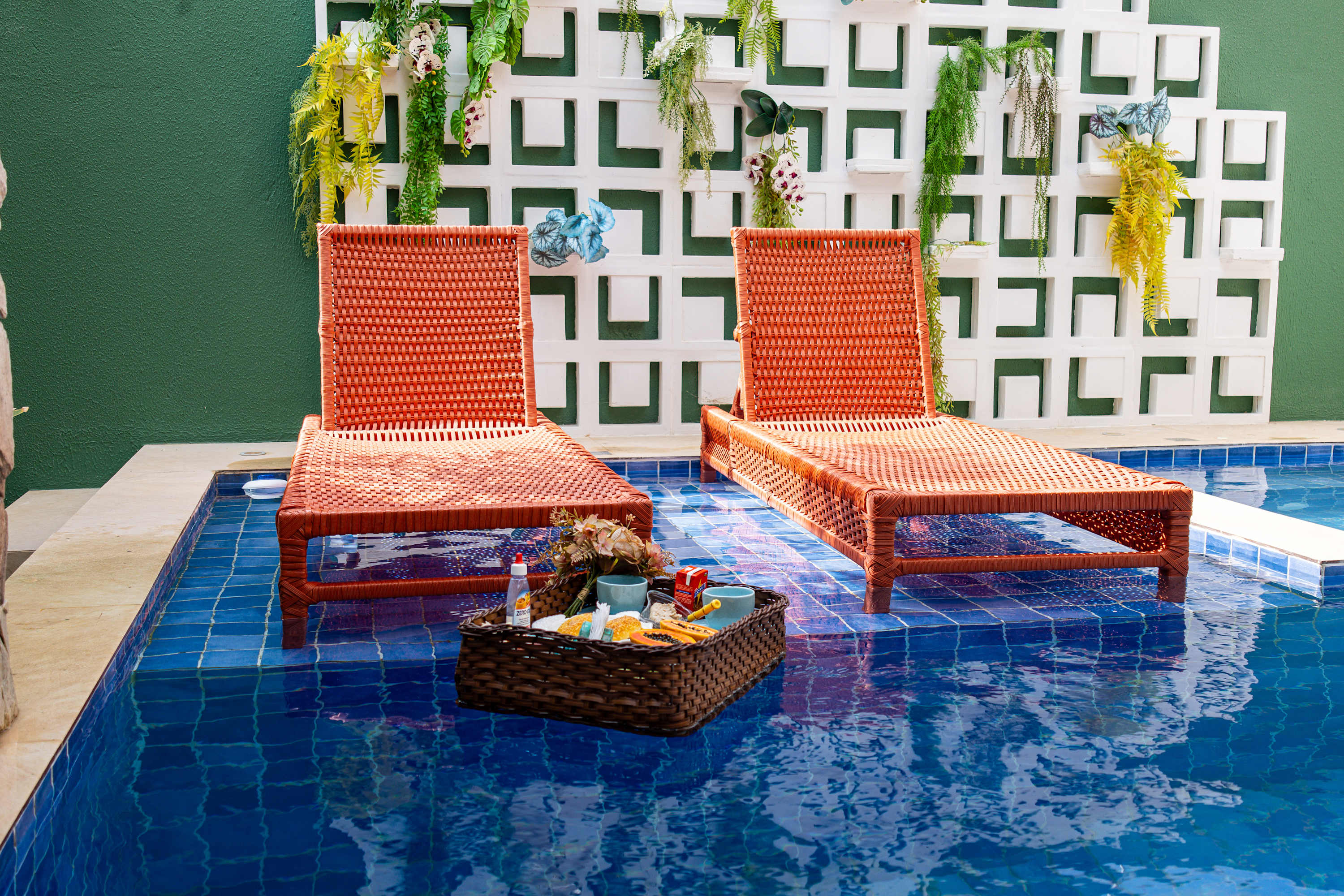 Unforgettable Sunsets 4BR Retreat with Pool in Prea