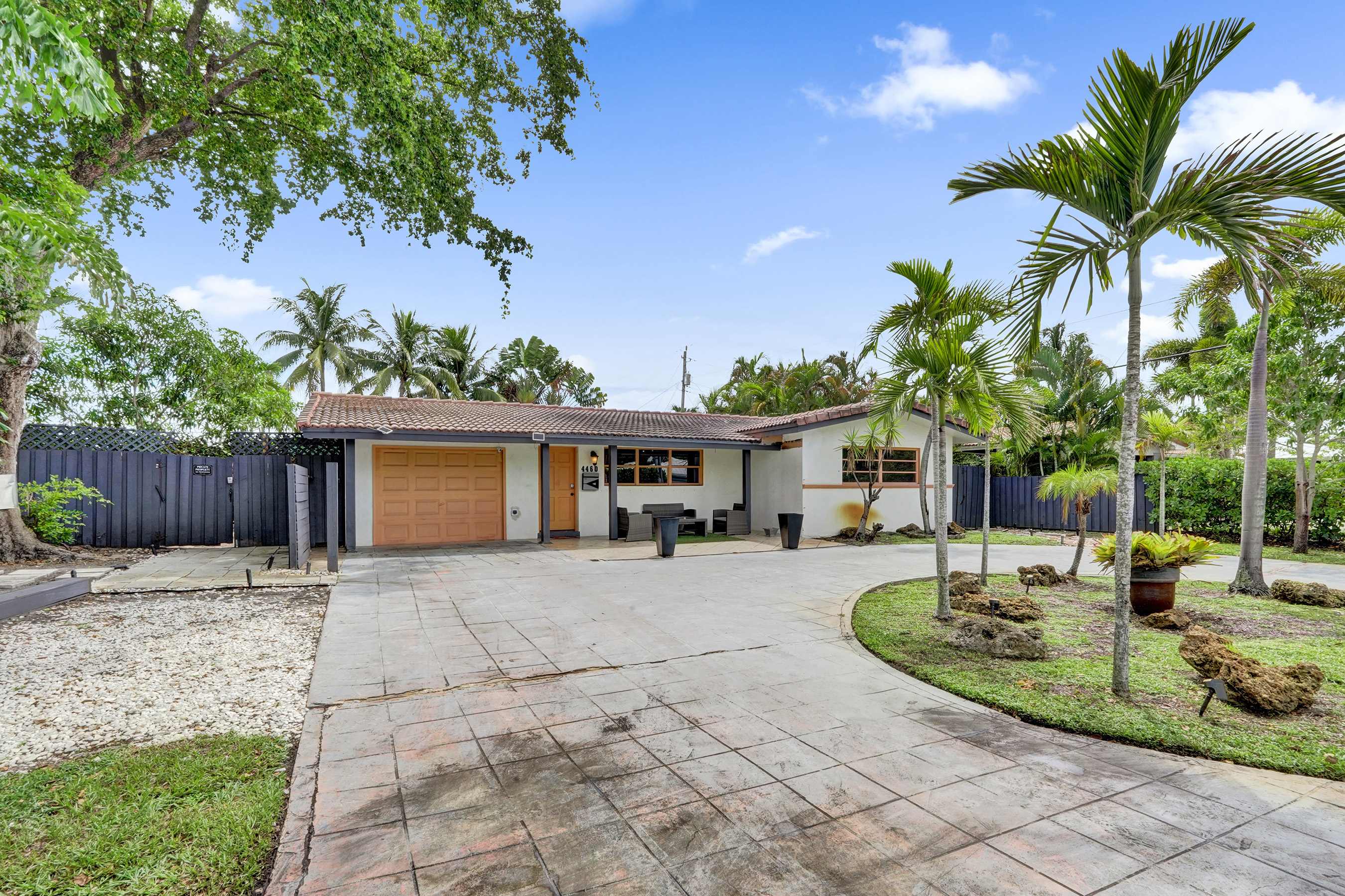 Rainbow Falls 3 Stay for 2 6