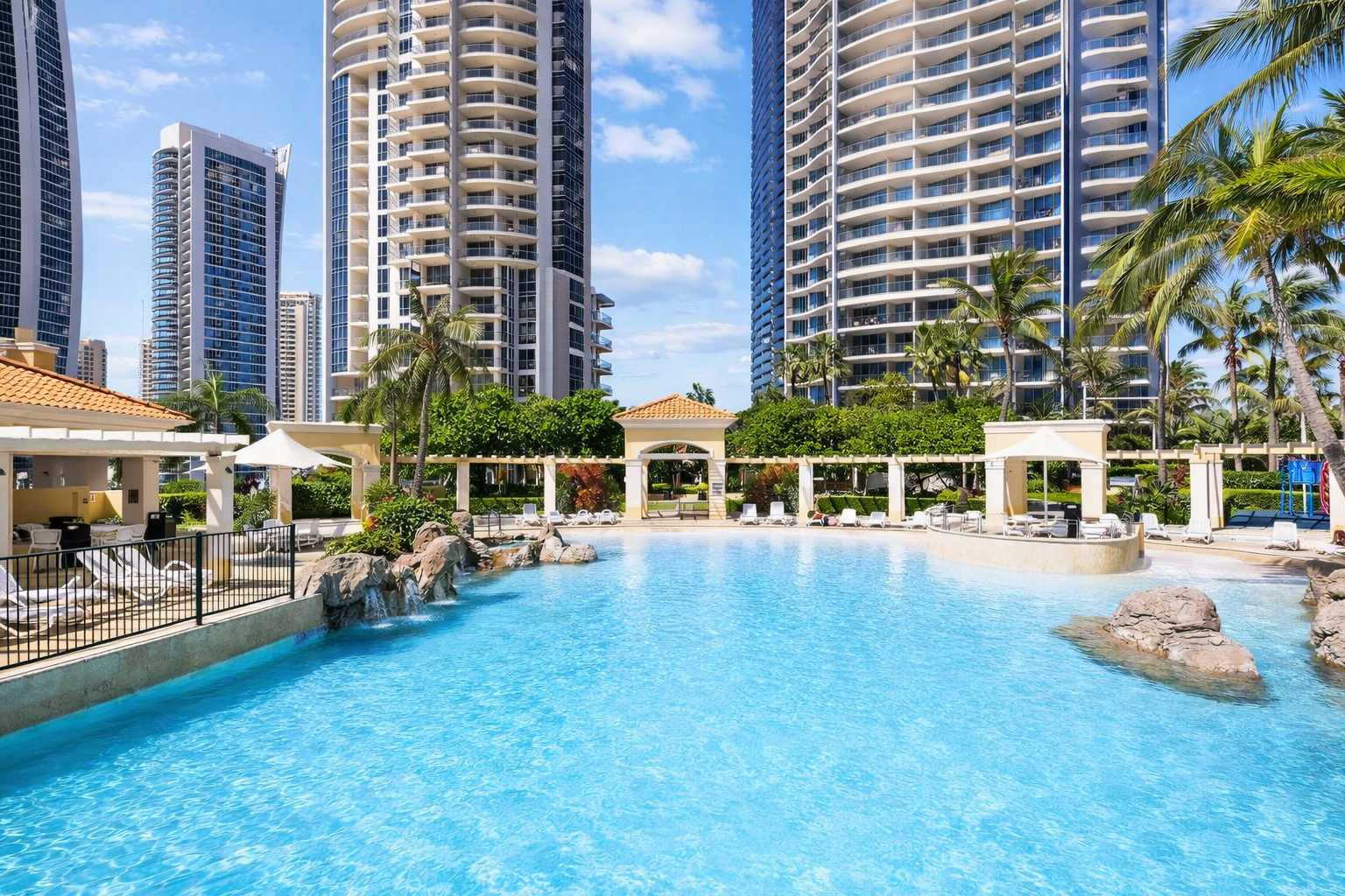 Level 27 Skyline Ocean Escape 2BR Apt — Surfers Paradise, QLD — vacation rental