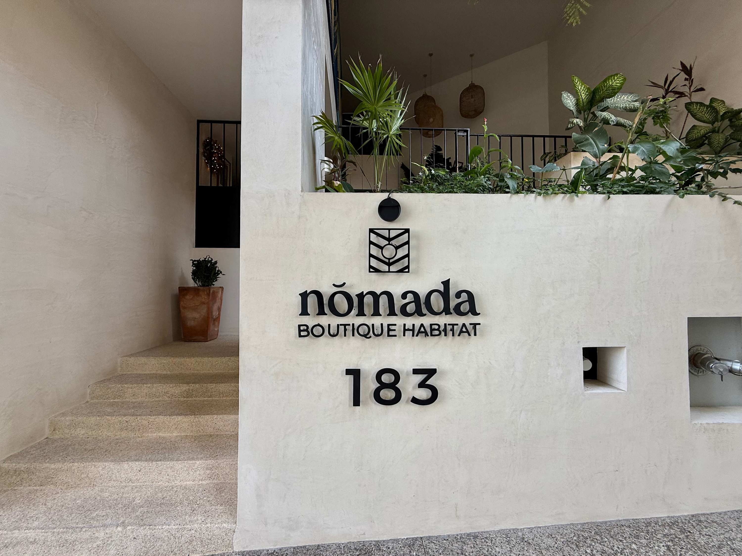 Nomada Retreat | Luxury Condo w/ Rooftop Pool