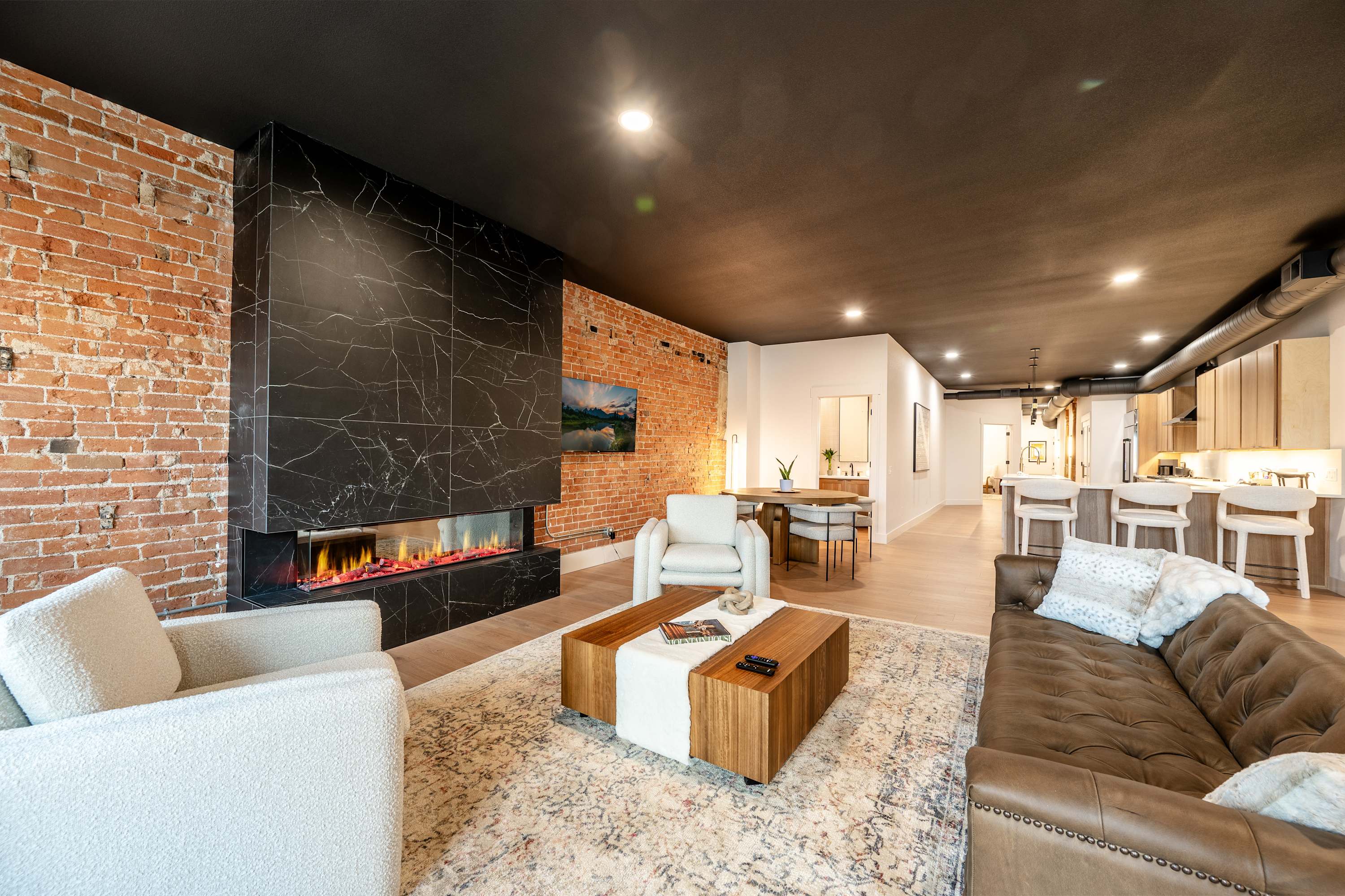 Onyx | Luxury Executive Loft Overlooking Main | Vibrant Fireplaces, King Bed — Sheridan, WY — vacation rental