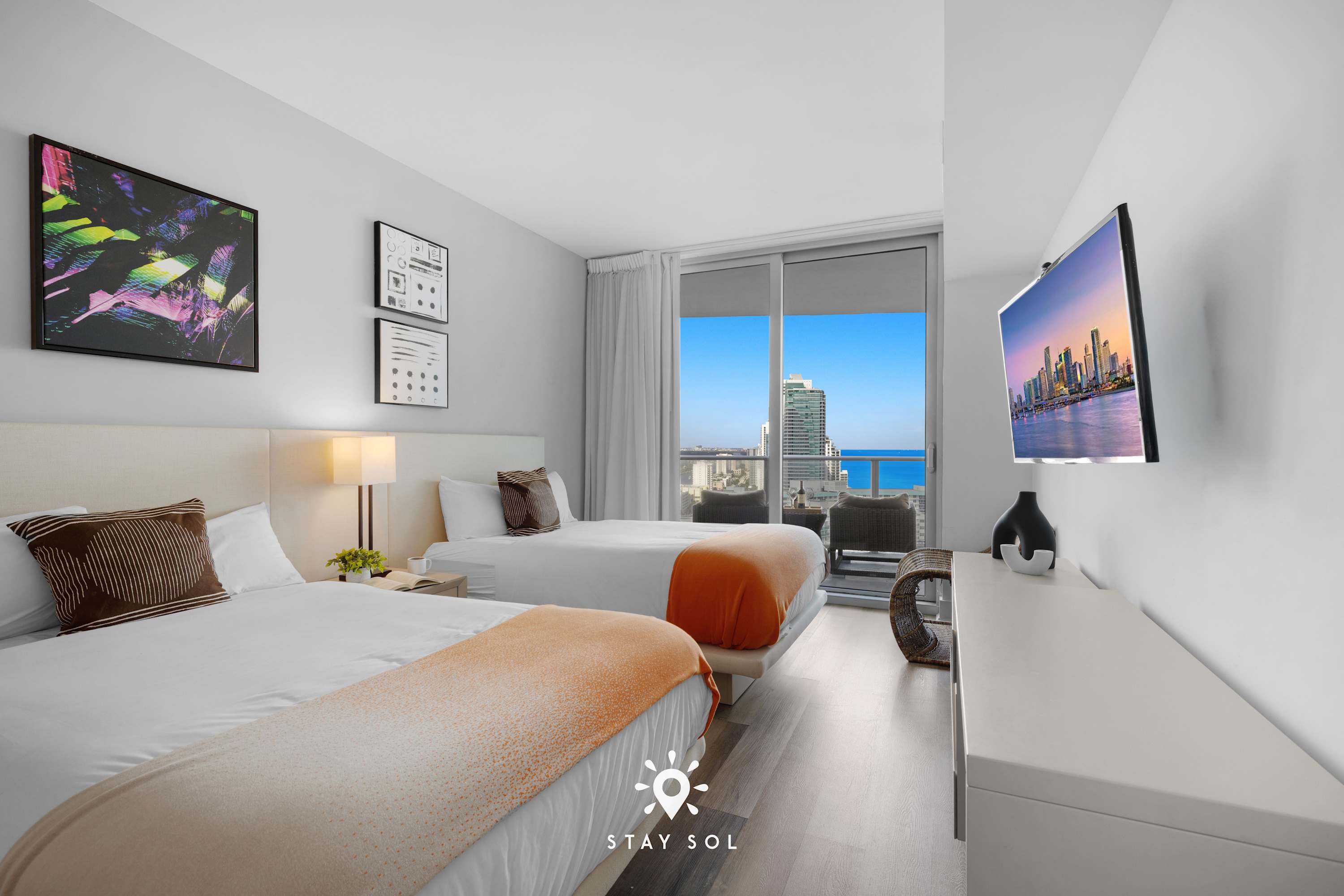 Apt with Balcony - Ocean Views & Resort Pool