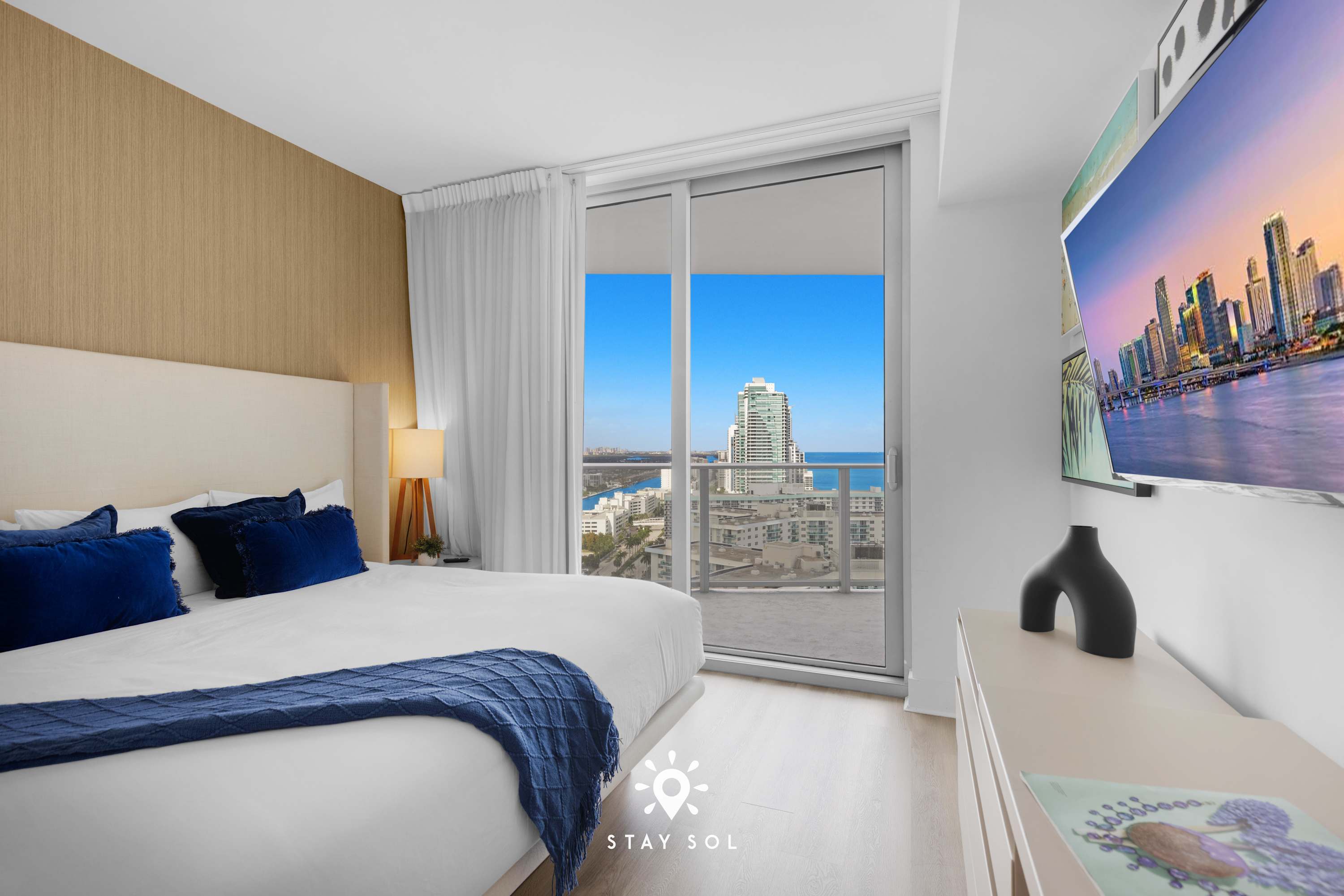 Apt with Balcony - Ocean Views & Resort Pool