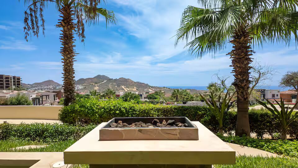 Chic & Cozy 2BR Oceanview Condo in Paraíso Escondido, 23456 Cabo San Lucas
