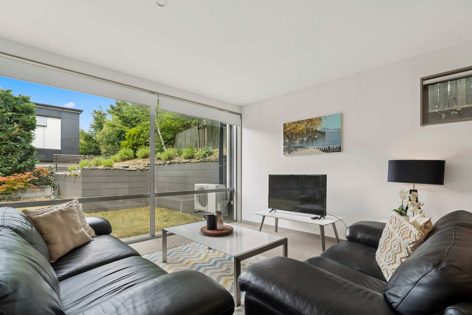 Spacious Hallenstein Retreat