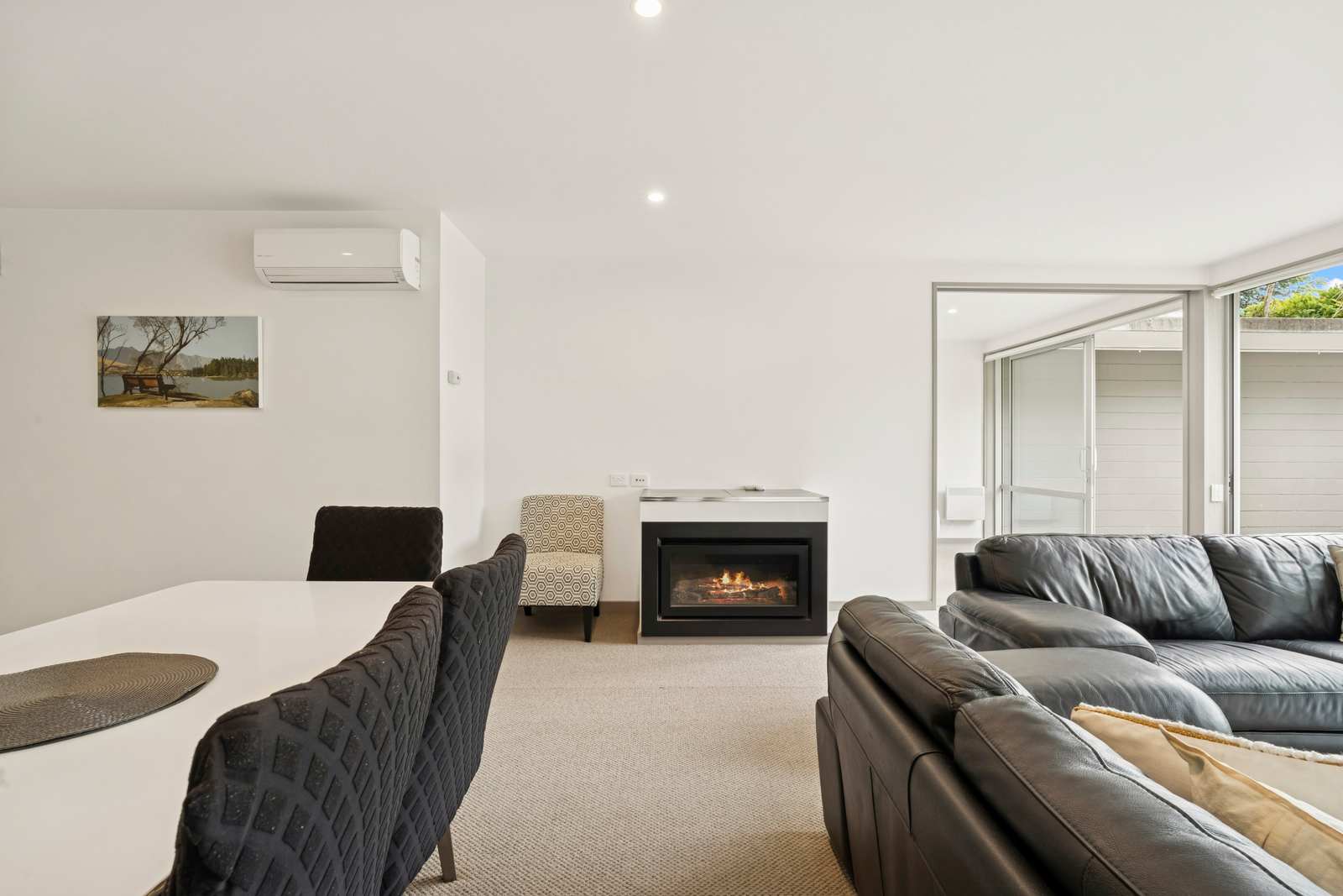 Spacious Hallenstein Retreat