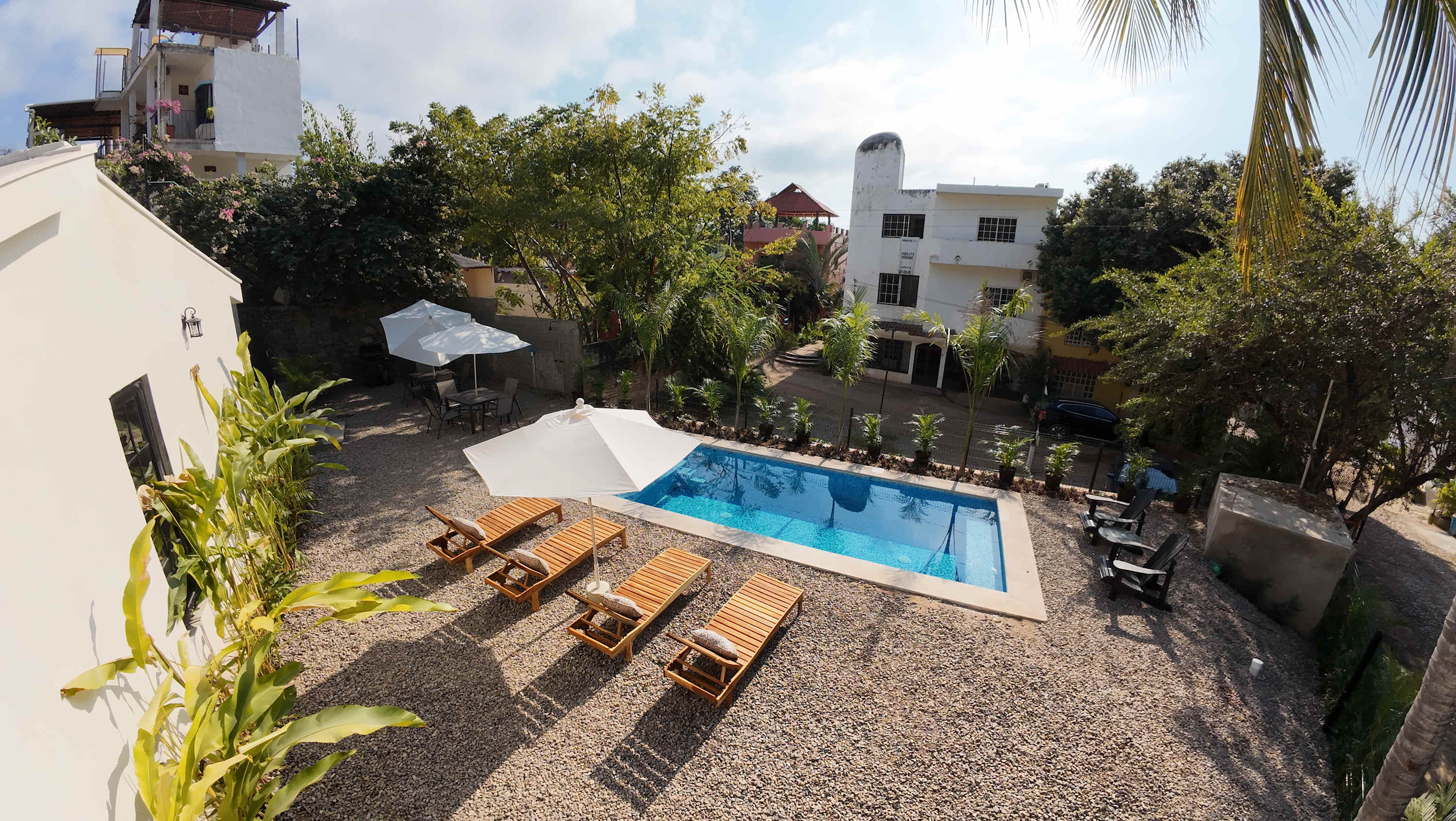 Casa Bonita w/ Private Pool 80m from the Beach