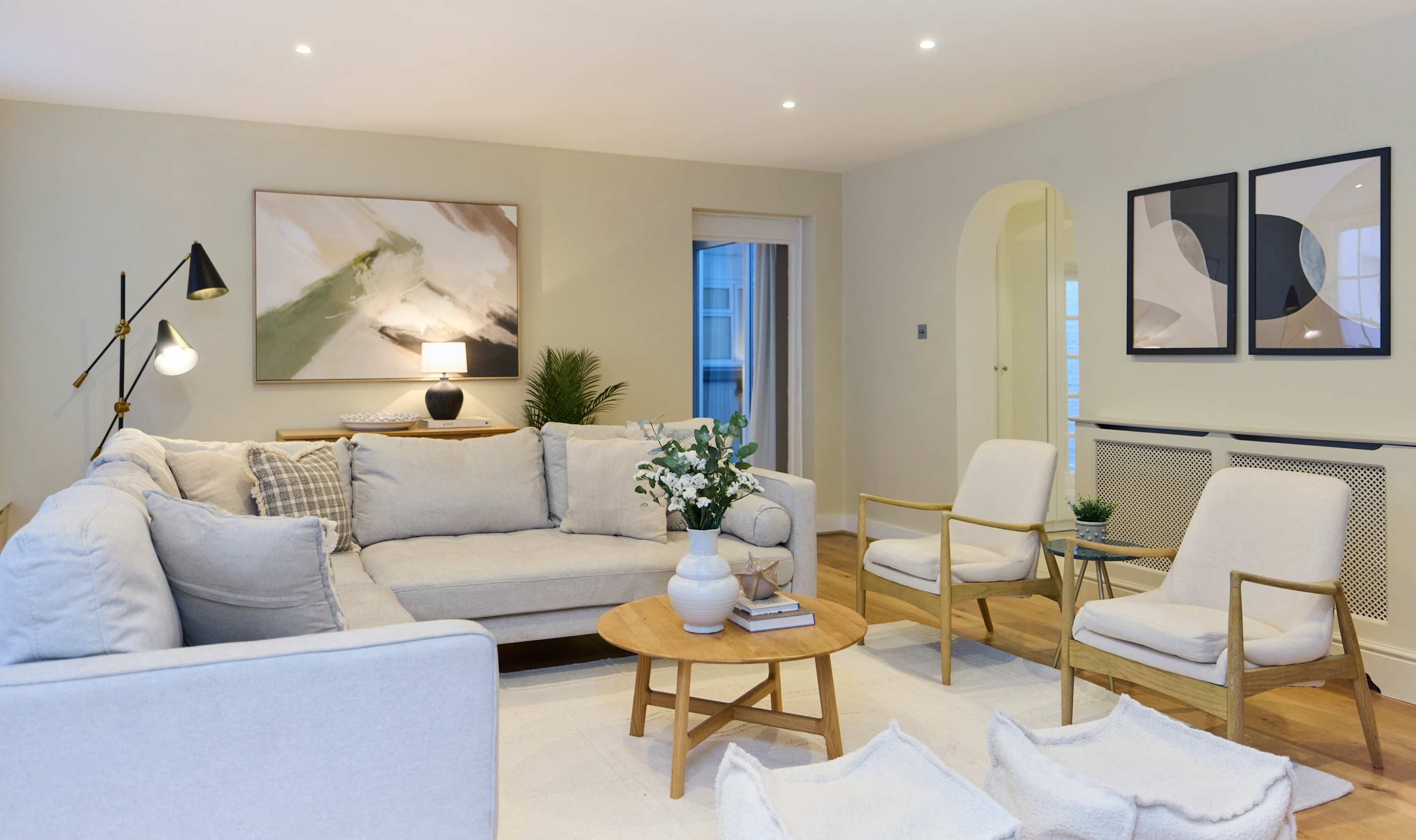 Three-Bedroom Hyde Park Apartment