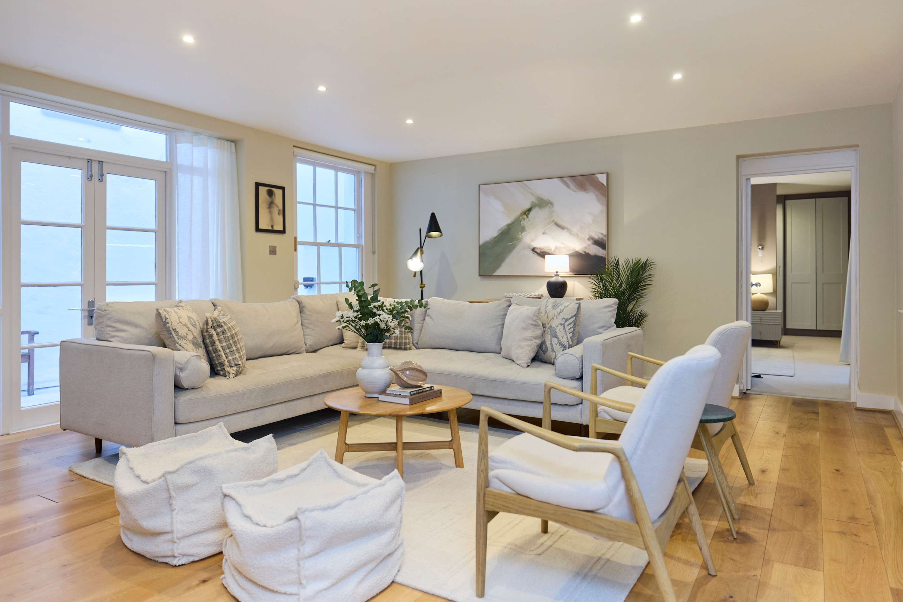 Three-Bedroom Hyde Park Apartment