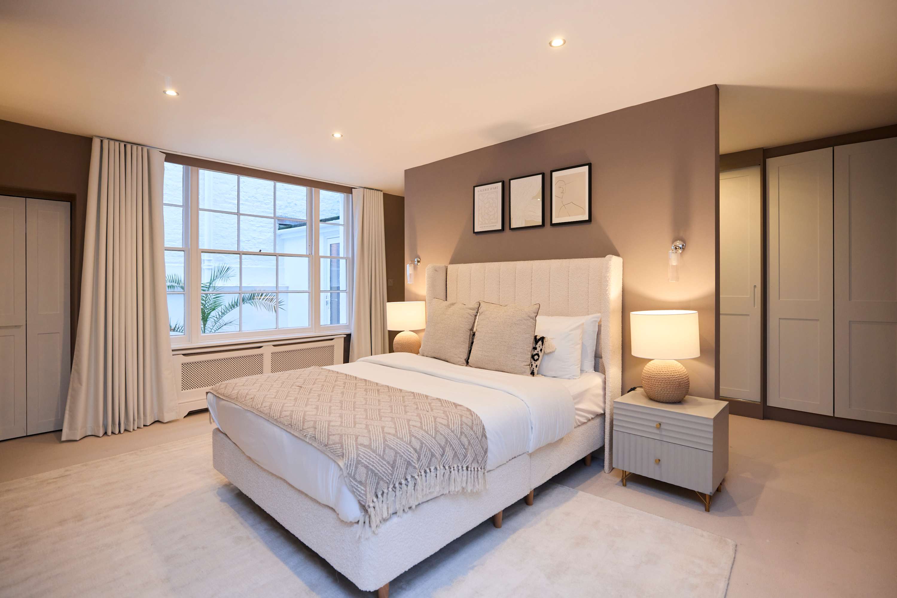 Three-Bedroom Hyde Park Apartment in Flat 15, Strathearn Place W2 2NQ - Property image 11 - VivreStays