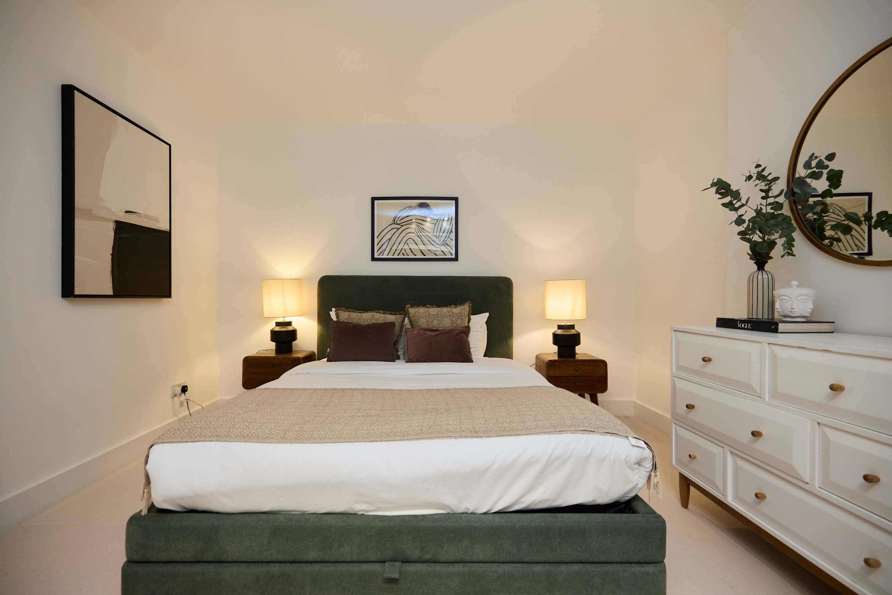 Three-Bedroom Hyde Park Apartment in Flat 15, Strathearn Place W2 2NQ - Property image 17 - VivreStays