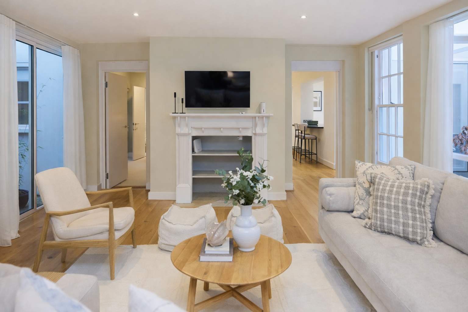 Three-Bedroom Hyde Park Apartment
