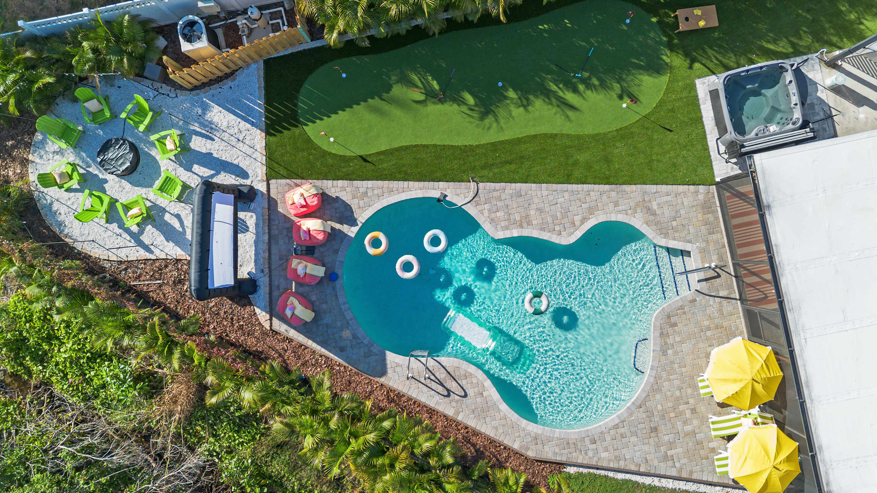 Backyard Paradise • Sleeps 14 • Arcade Games • Spa — Bradenton, FL — vacation rental