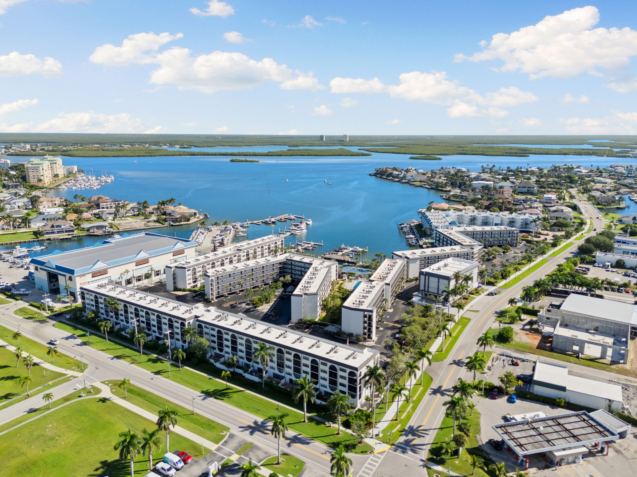 Prime Marco Island Condo Close to the Beach — Marco Island, FL — vacation rental