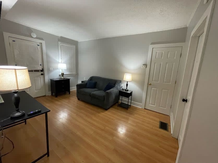 Living Room — photo 4