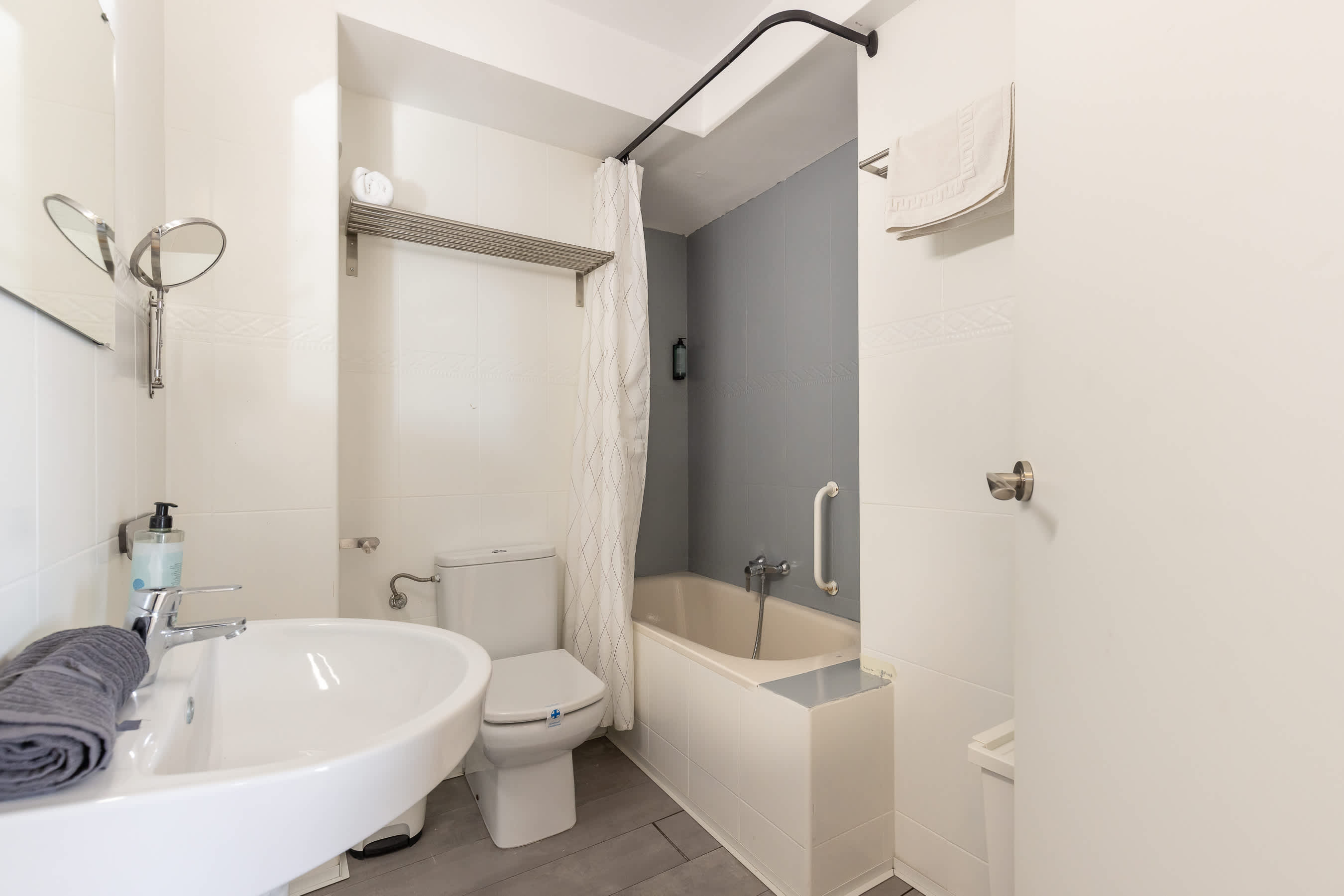 Property thumbnail 6