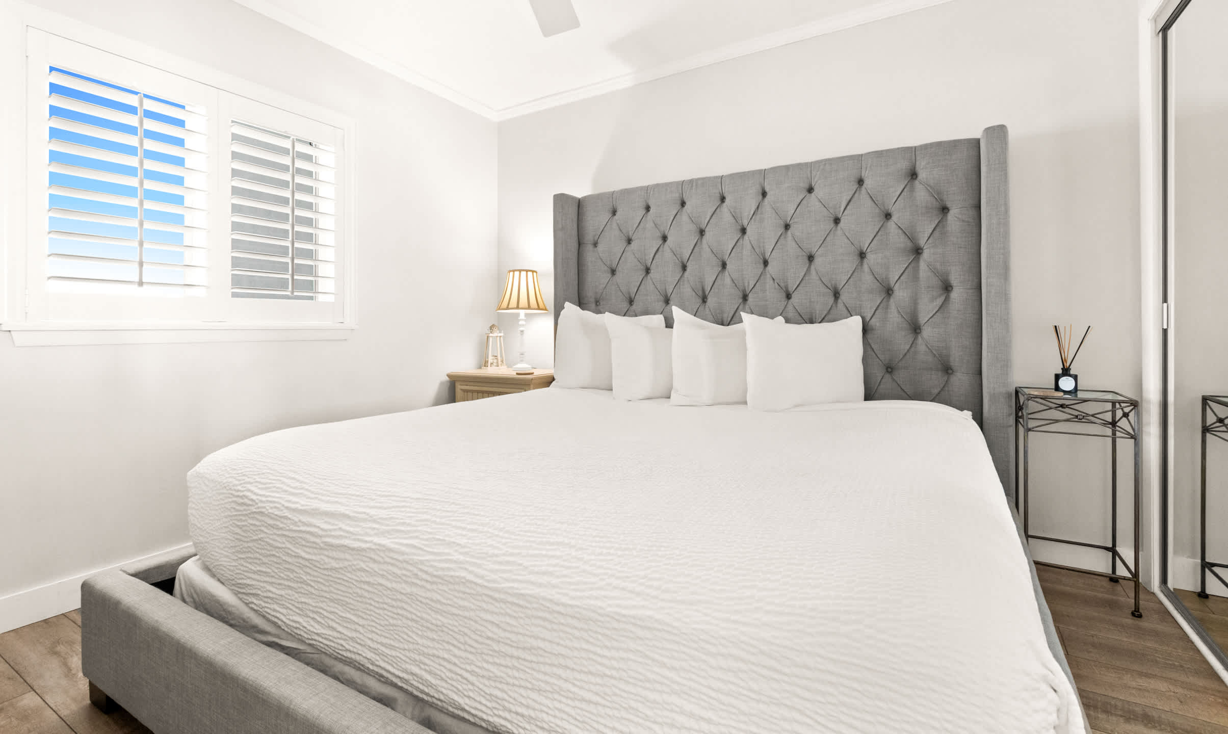 One Seagrove Place 0704 14