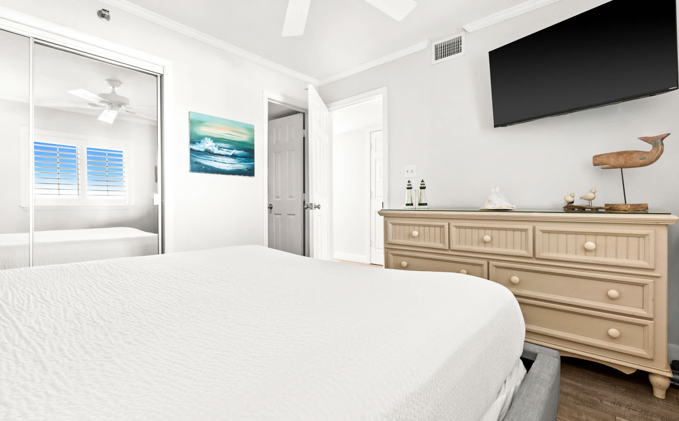 One Seagrove Place 0704 15