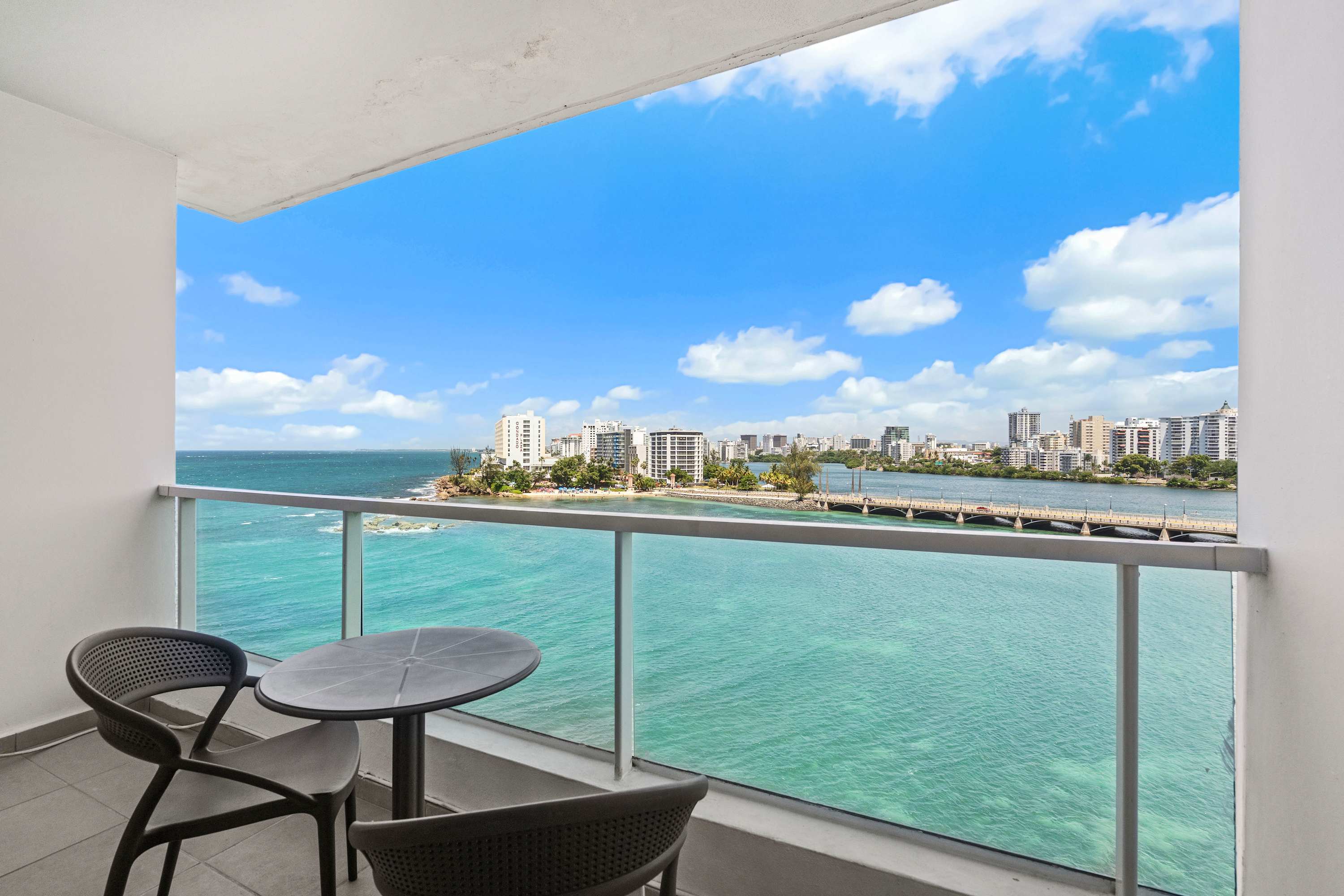 Large Groups | Oceanview apartment | Balcony