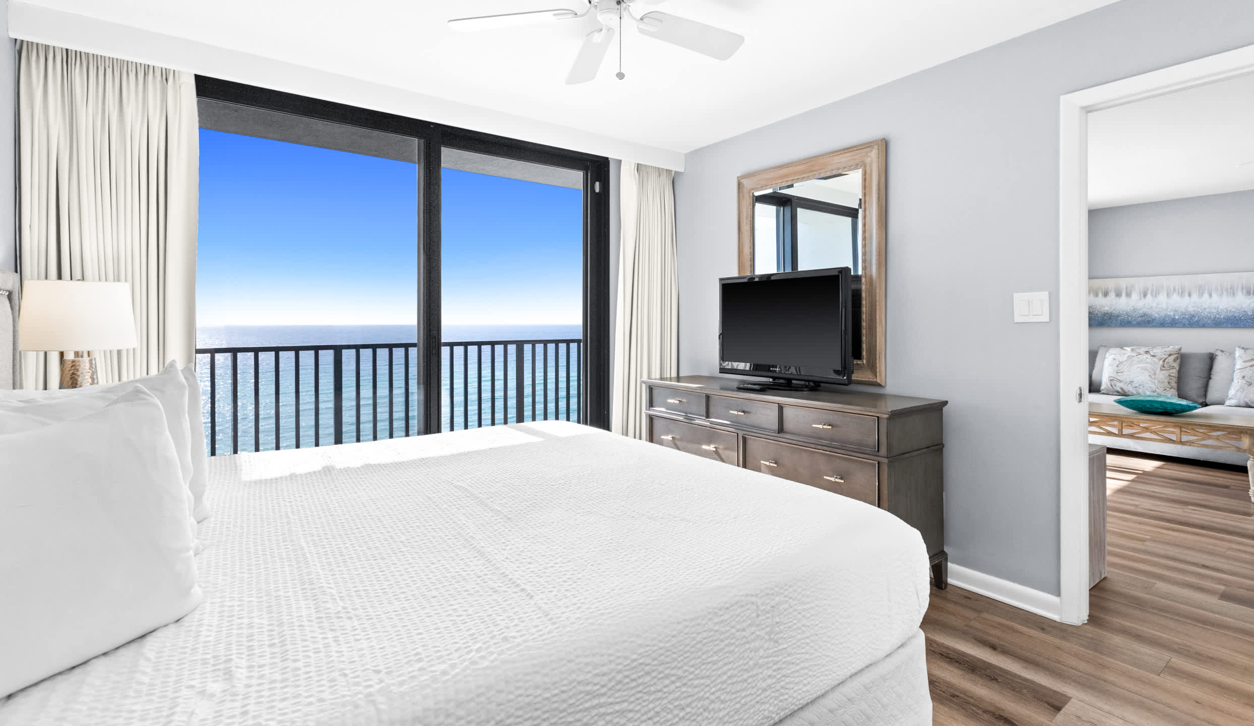 One Seagrove Place 0807 | Photo 28