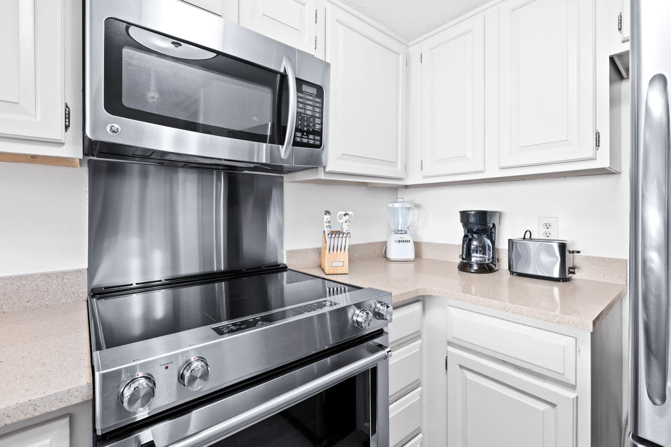 One Seagrove Place 0207 | Photo 9