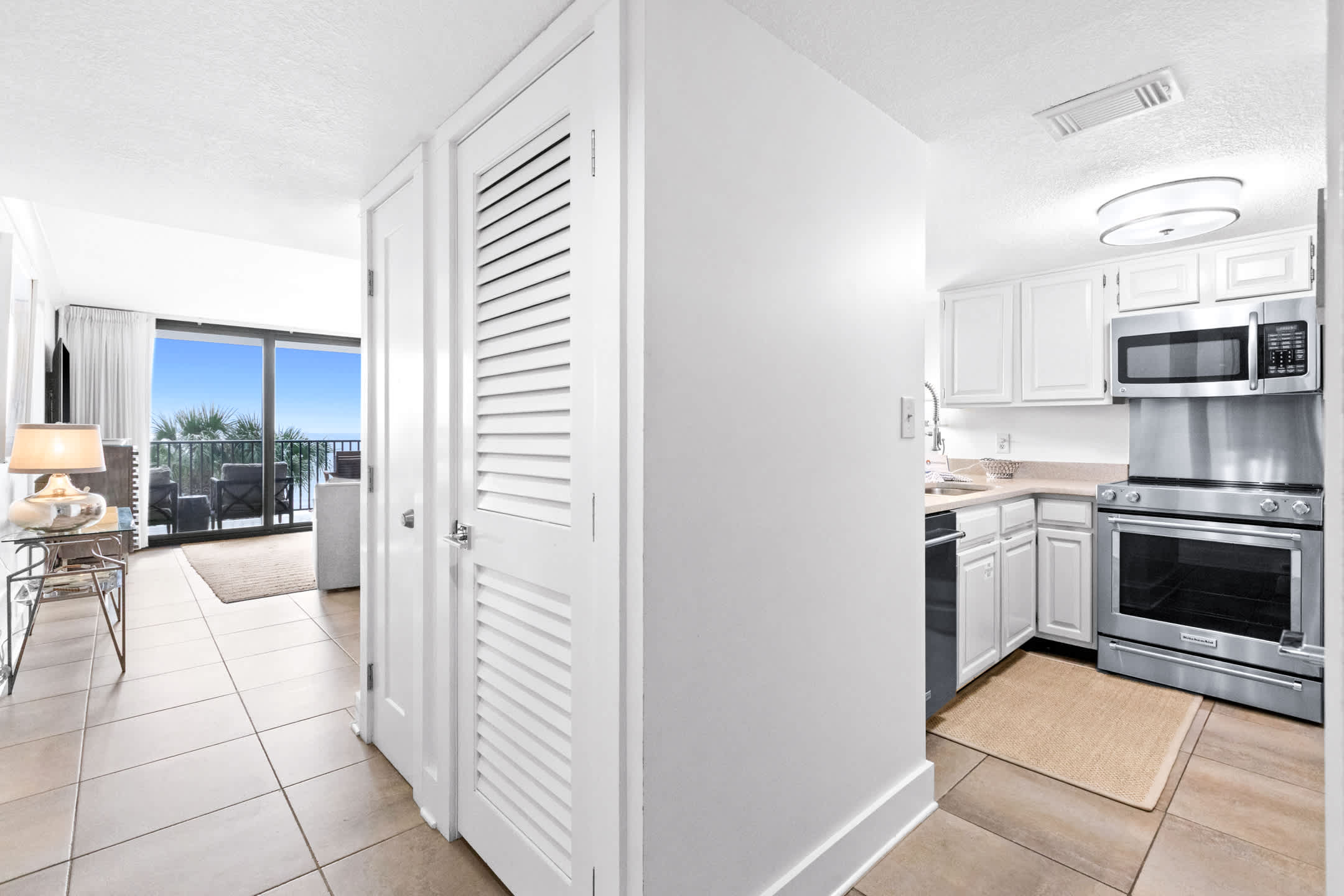 One Seagrove Place 0207 | Photo 11