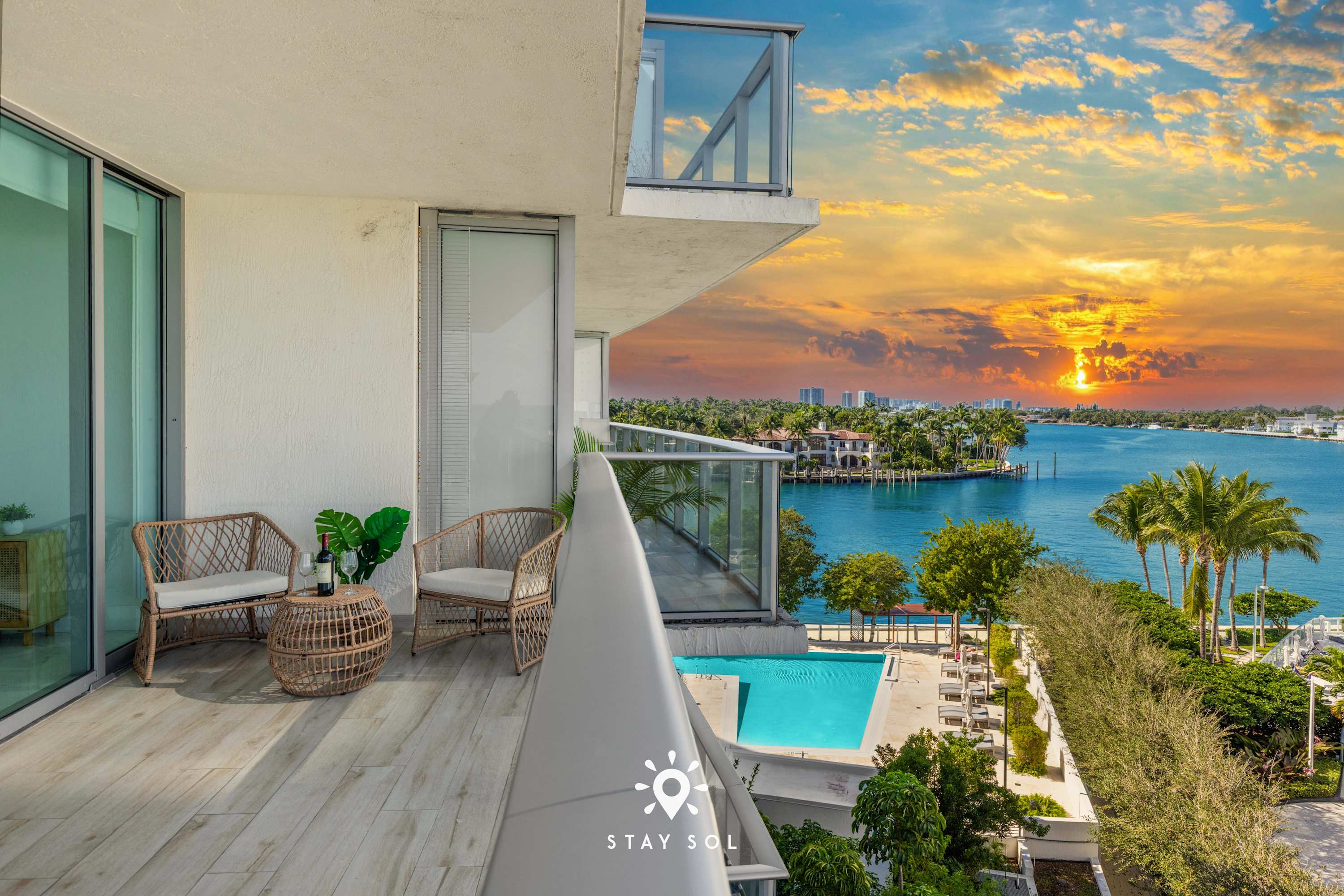 Luxury Coastal Escape Balcony views - Free Parking — Miami Beach, FL — vacation rental