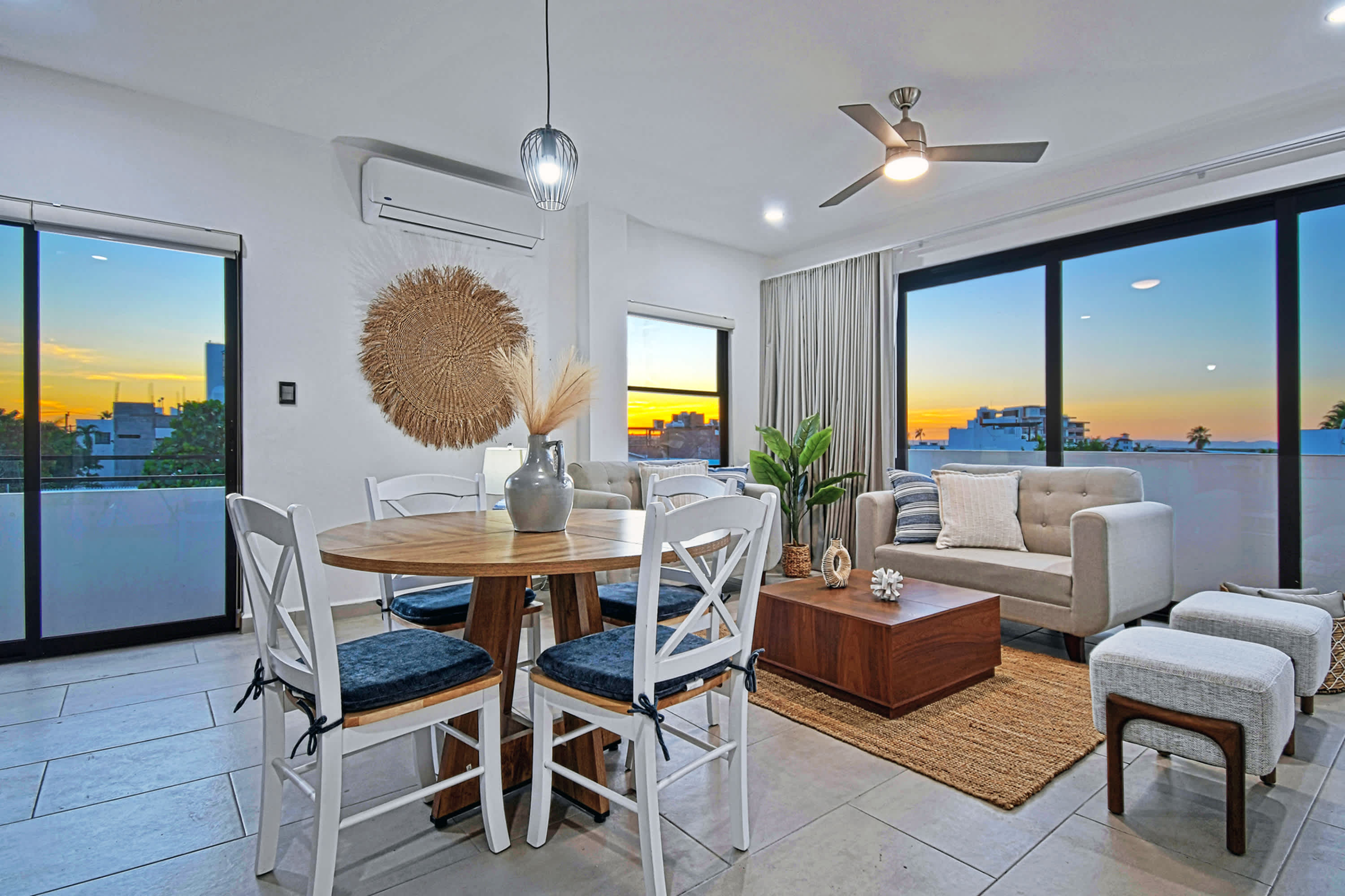 Apartment with pool, 2 rooms, steps from beach. — La Paz, Baja California Sur — vacation rental