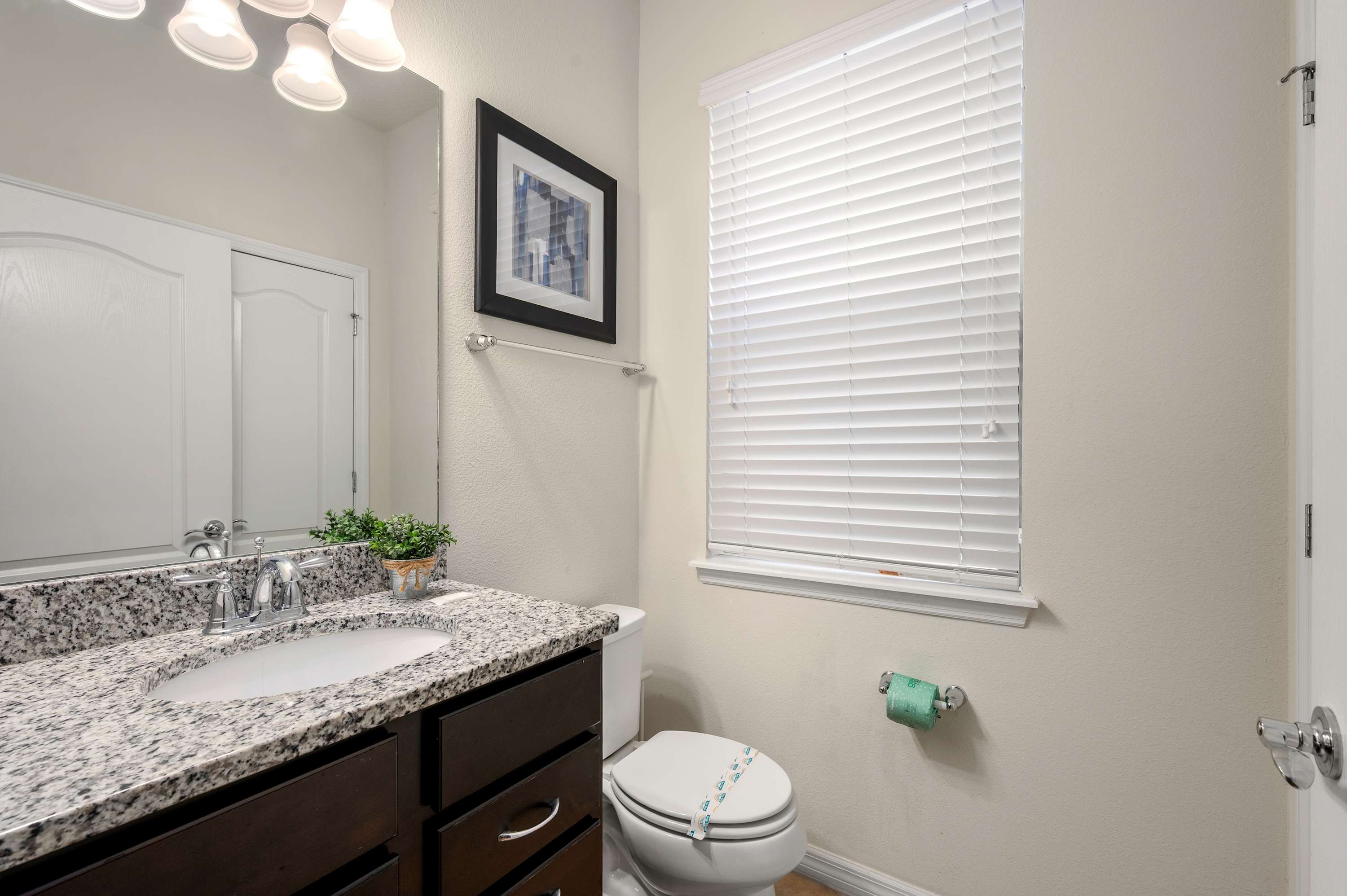 Elegant villa near Disney w/ pool & gameroom