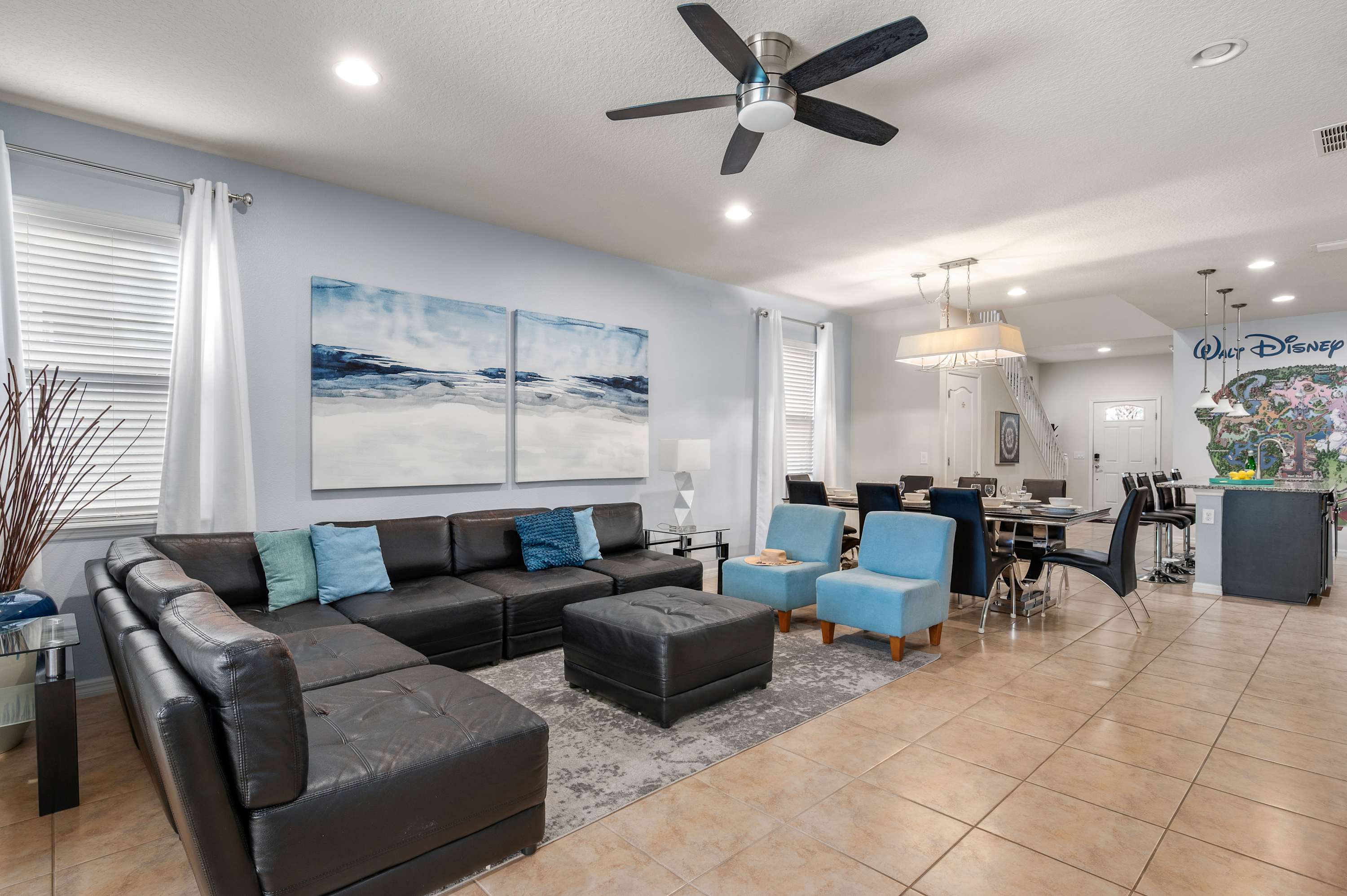 Elegant villa near Disney w/ pool & gameroom