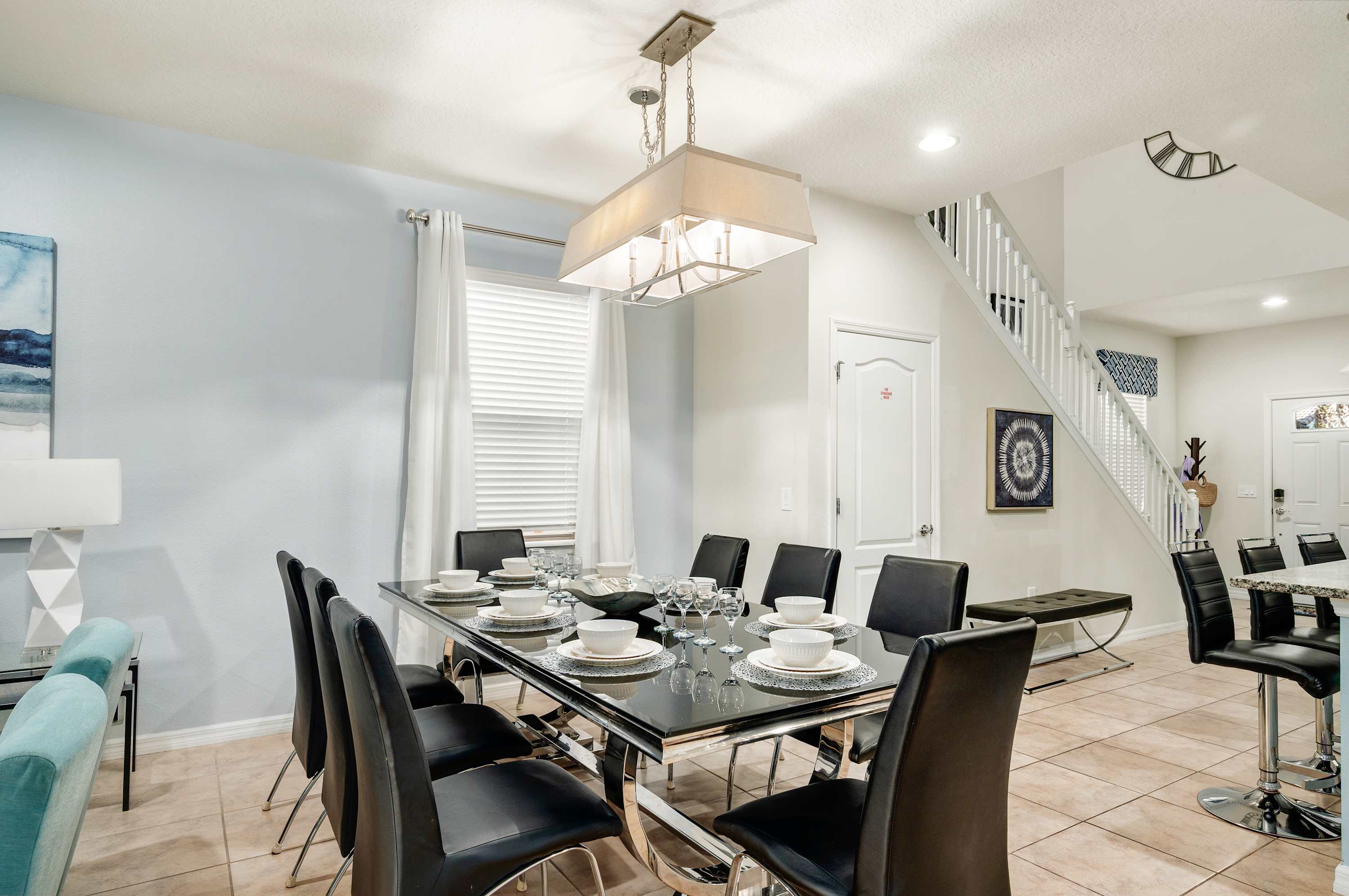 Elegant villa near Disney w/ pool & gameroom