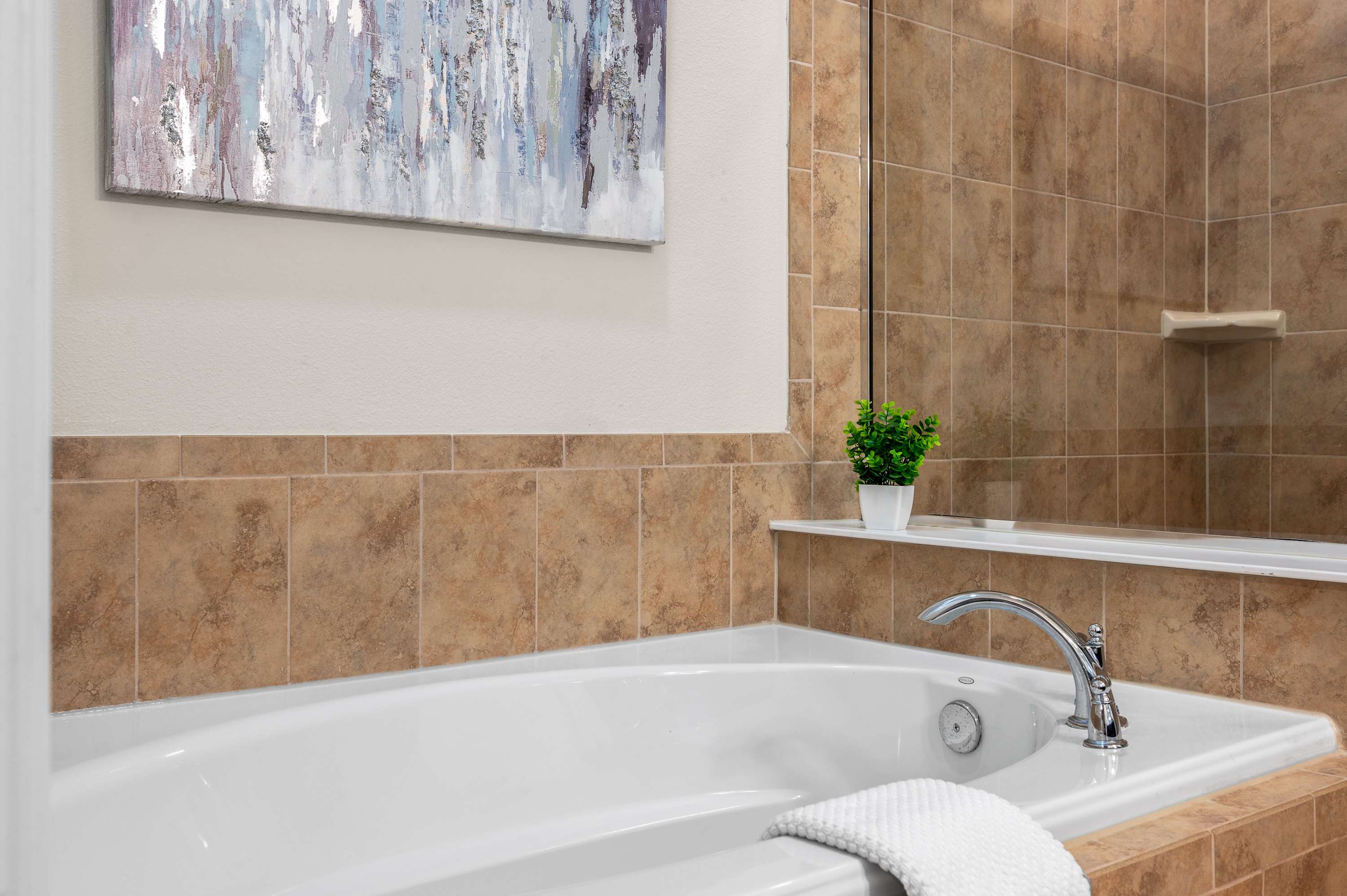 Elegant villa near Disney w/ pool & gameroom