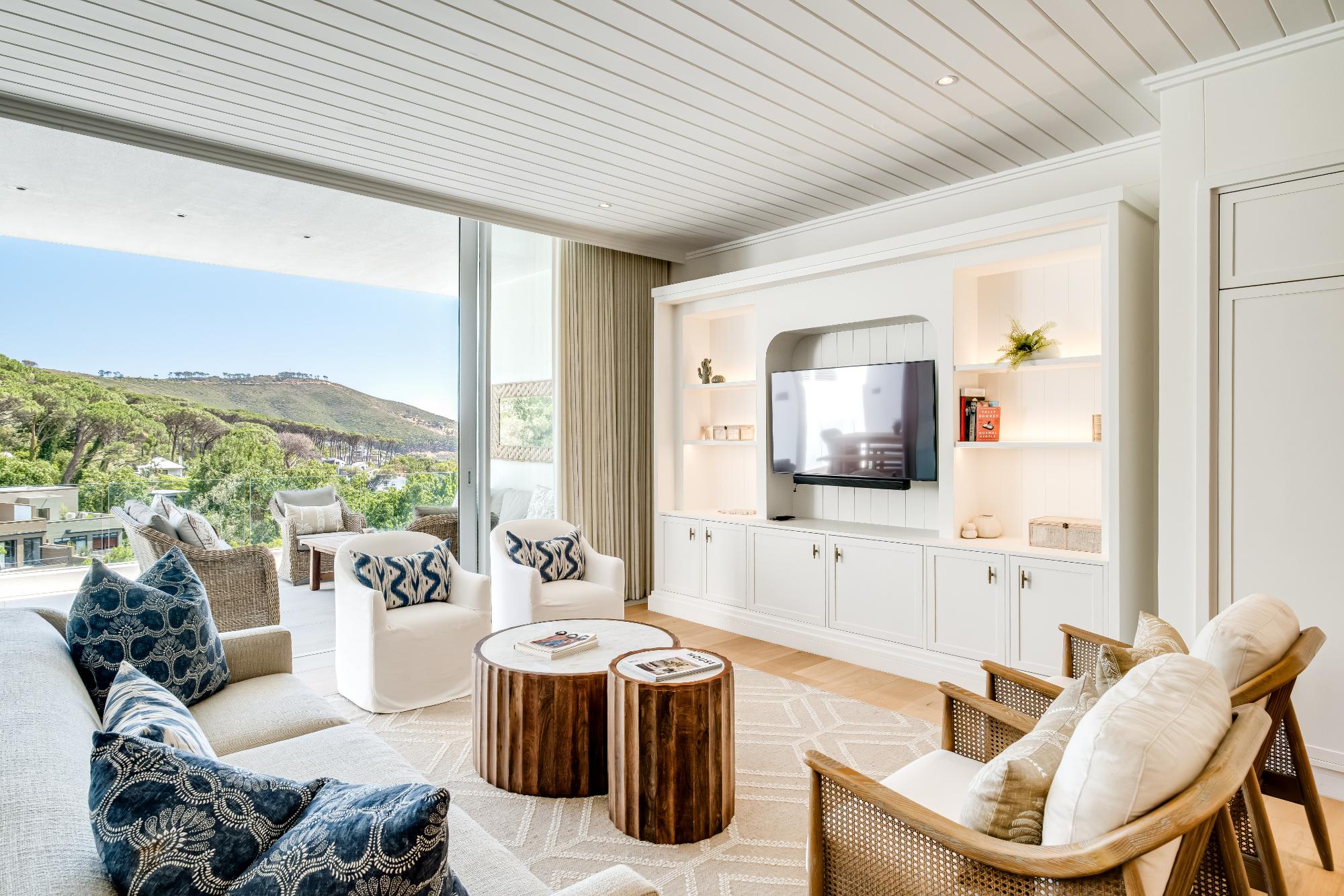 Higgovale 4bed in Secure Estate 11 The Quarry | Photo 2