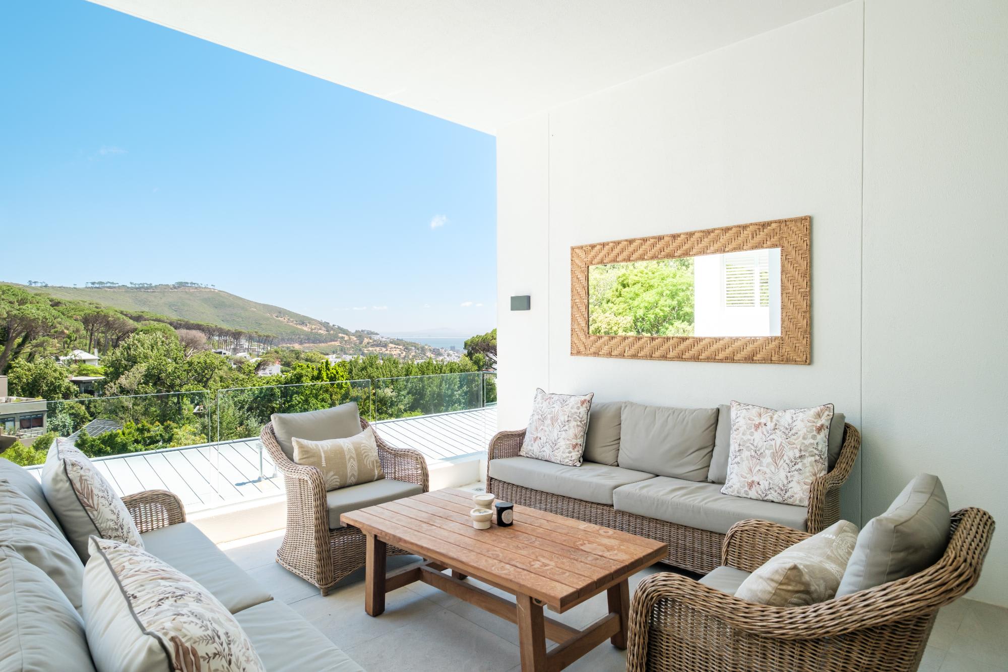 Higgovale 4bed in Secure Estate 11 The Quarry 5