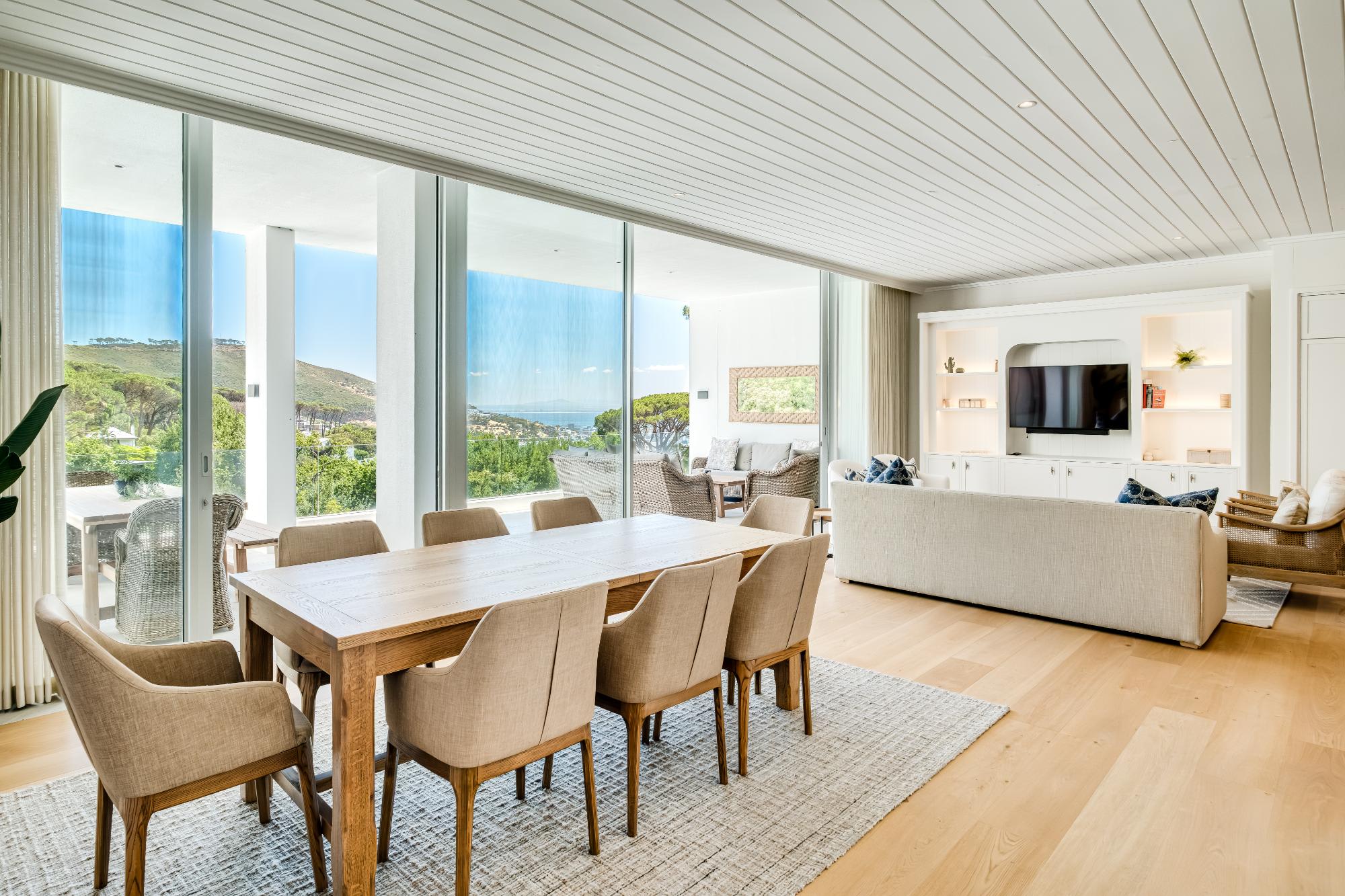 Higgovale 4bed in Secure Estate 11 The Quarry 10