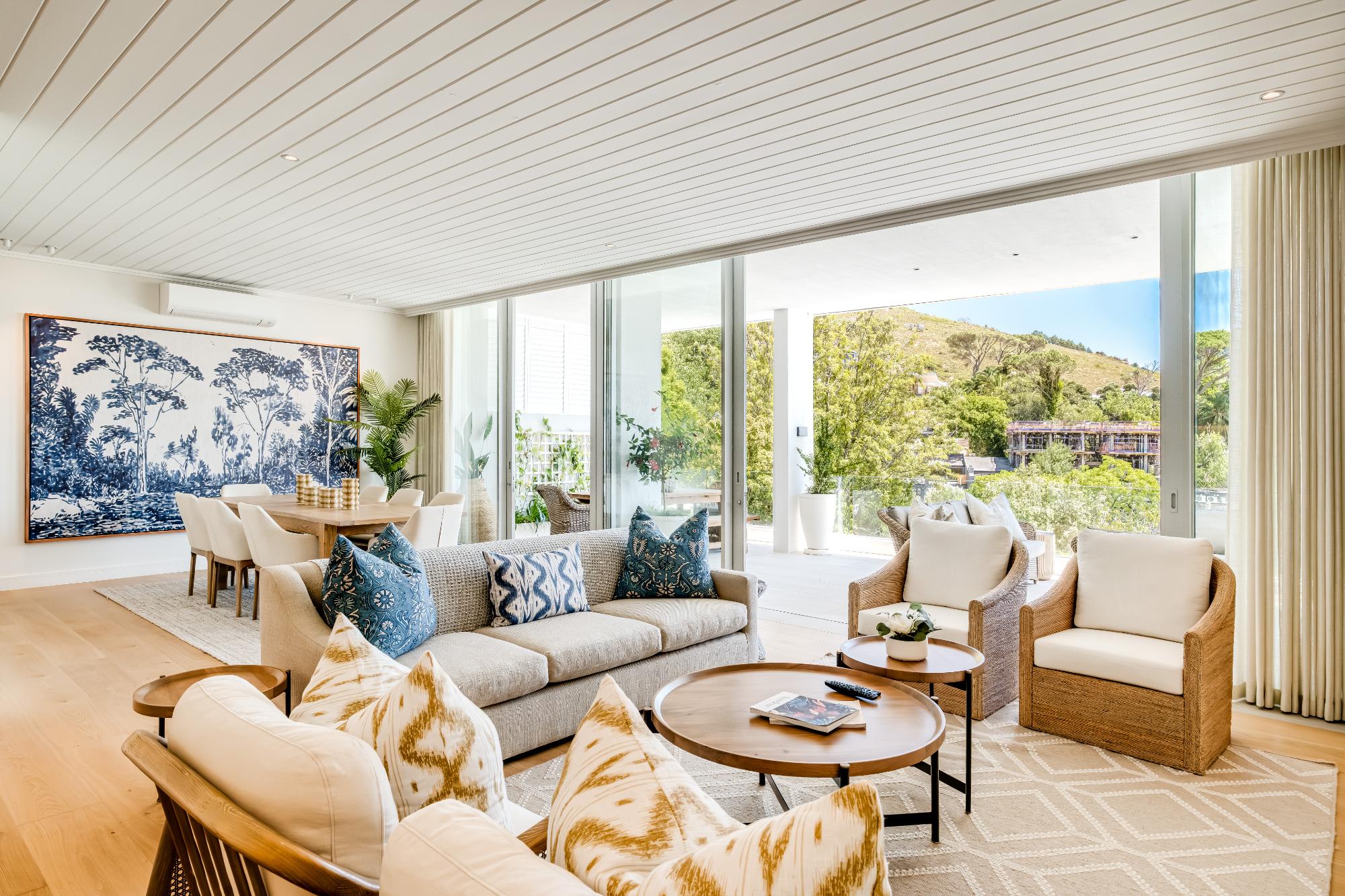 Stylish 4Bed in Higgovale Estate 12 The Quarry 8