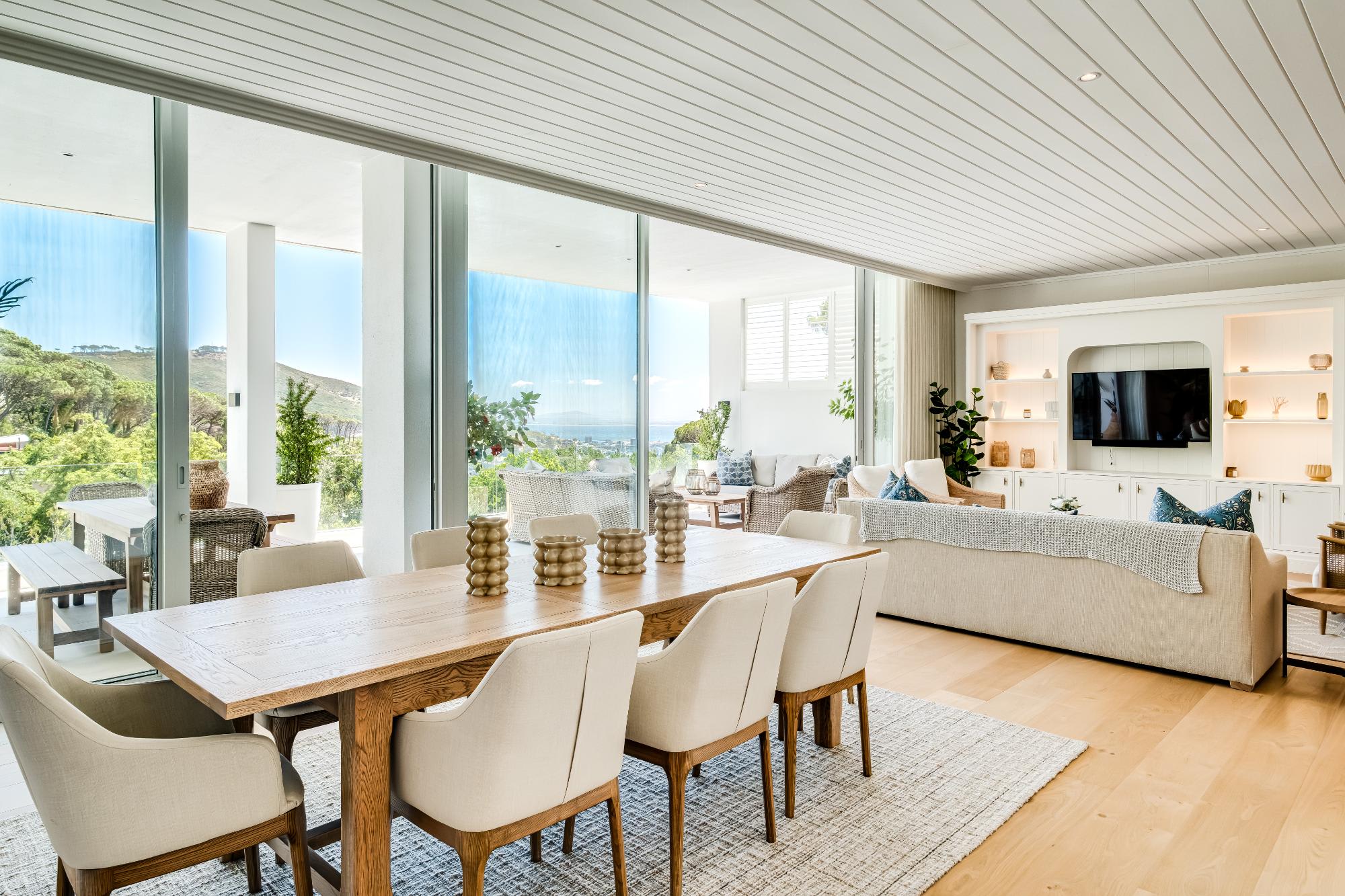 Stylish 4Bed in Higgovale Estate 12 The Quarry 10